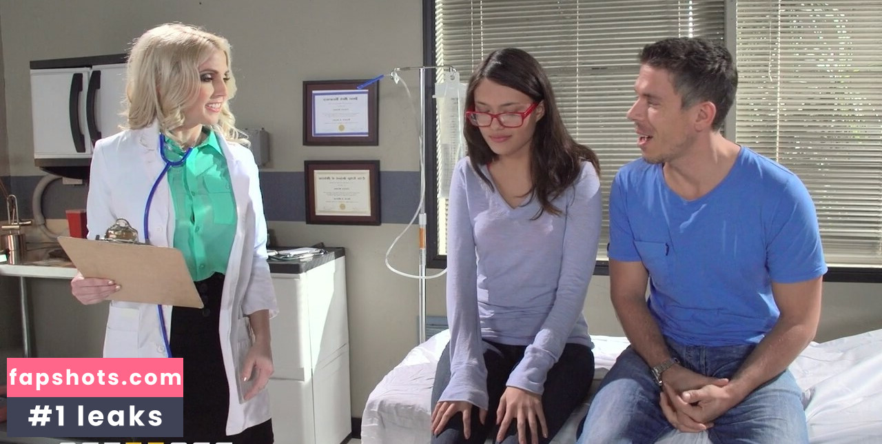 Christie Stevens gallery photo #12