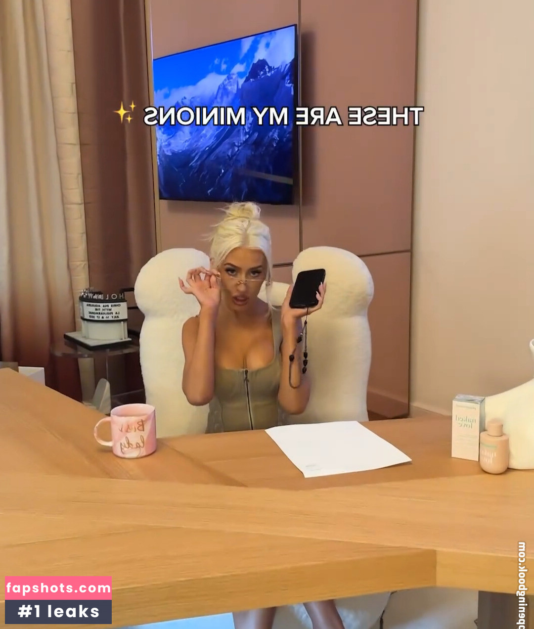 Christina Aguilera gallery photo #101