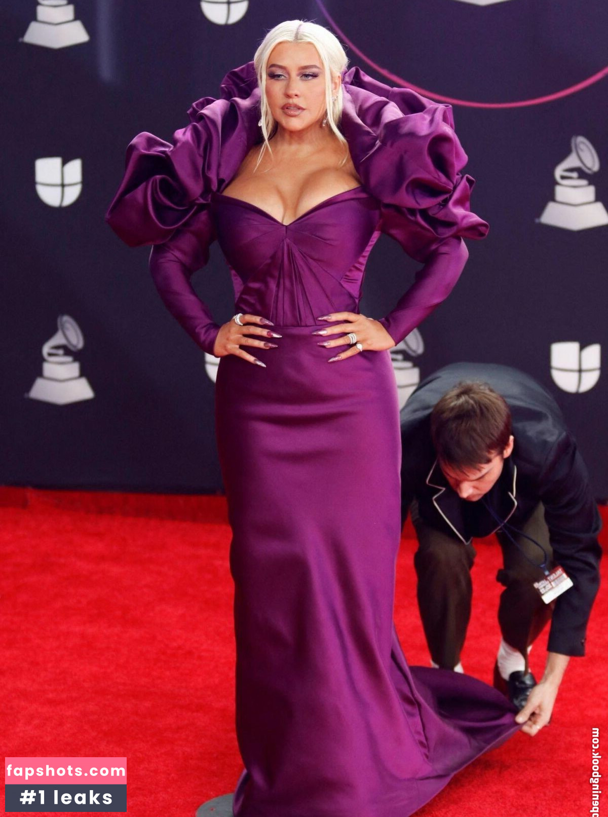 Christina Aguilera Nude Leaks OnlyFans Photos #1010 - LeakJerk