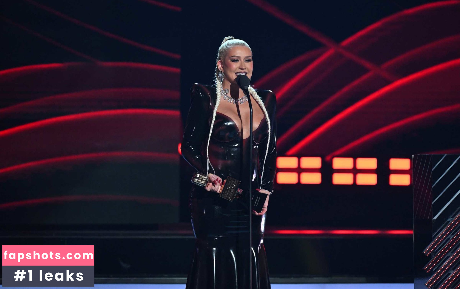 Christina Aguilera Nude Leaks OnlyFans Photos #1055 - LeakJerk