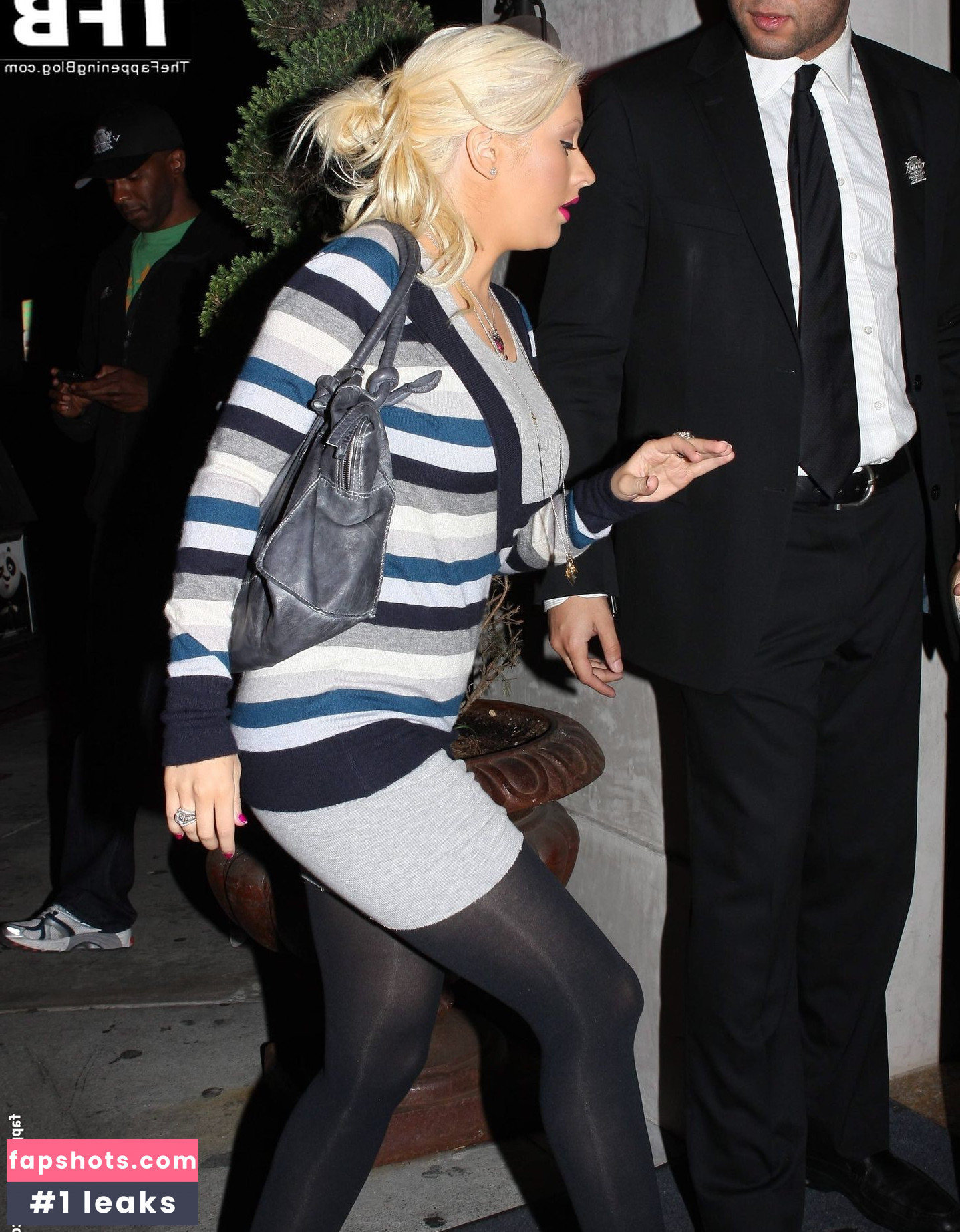 Christina Aguilera Nude Leaks OnlyFans Photos #1150 - LeakJerk