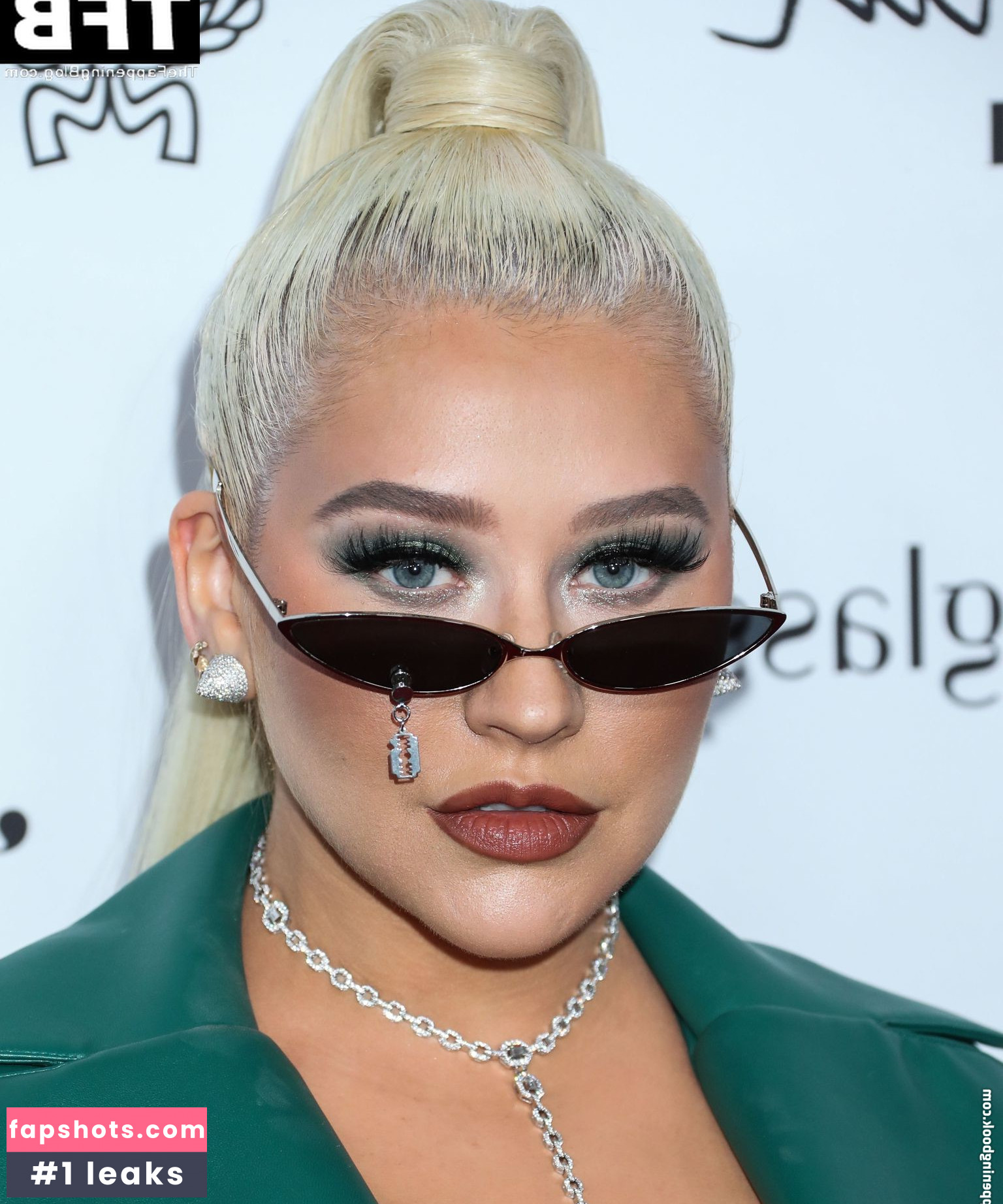 Christina Aguilera Nude Leaks OnlyFans Photos #1334 - LeakJerk