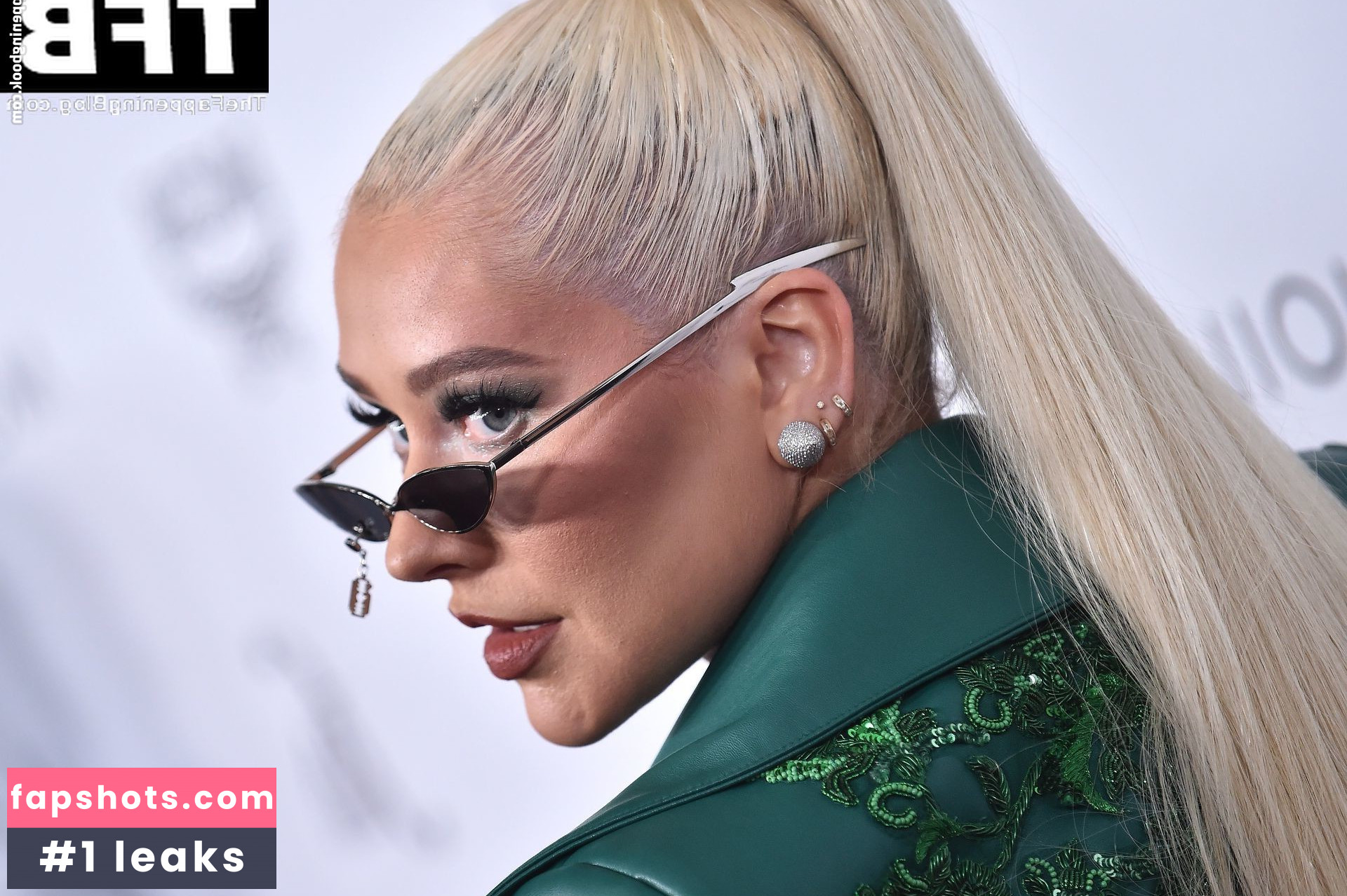 Christina Aguilera Nude Leaks OnlyFans Photos #1347 - LeakJerk