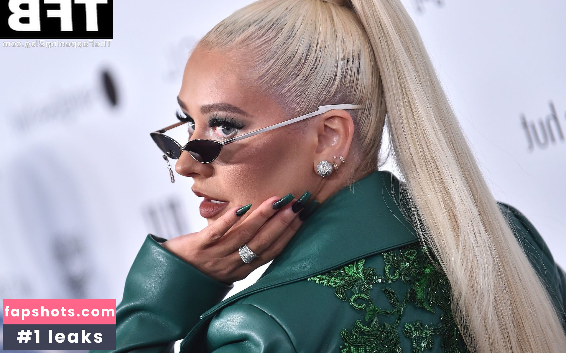 Christina Aguilera Nude Leaks OnlyFans Photos #1349 - LeakJerk