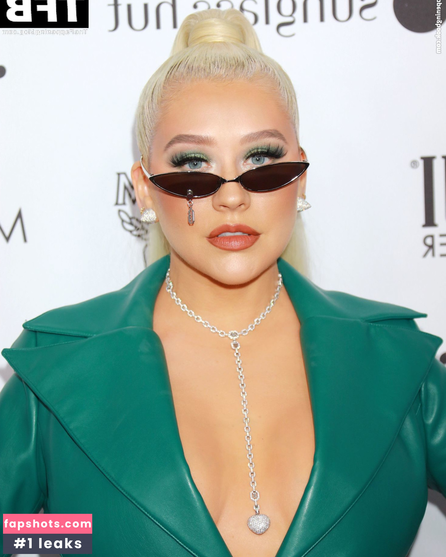 Christina Aguilera Nude Leaks OnlyFans Photos #1356 - LeakJerk