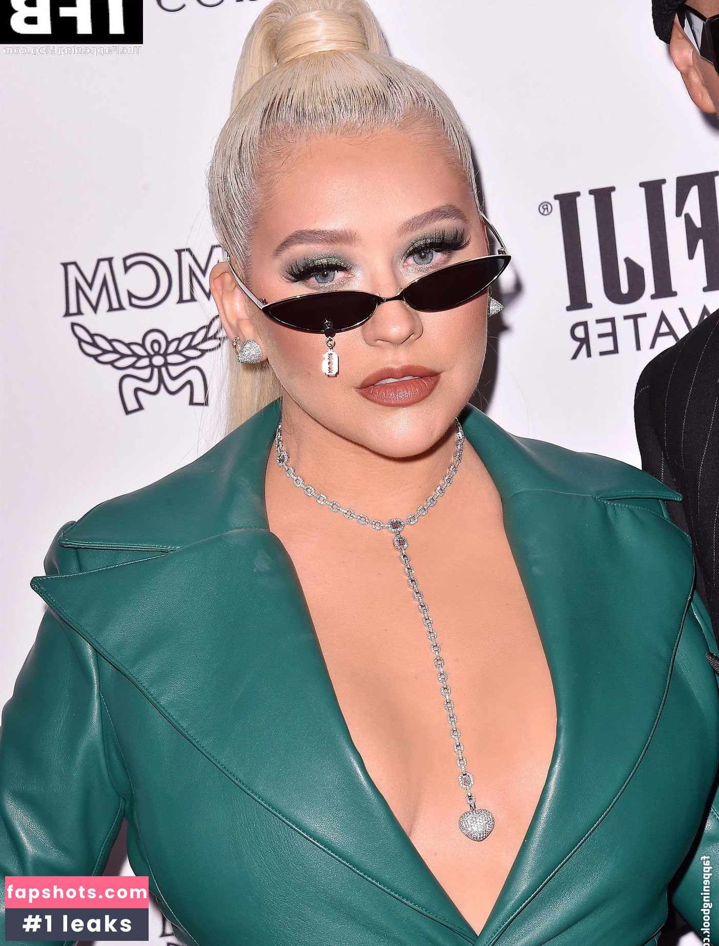 Christina Aguilera Nude Leaks OnlyFans Photos #1361 - LeakJerk