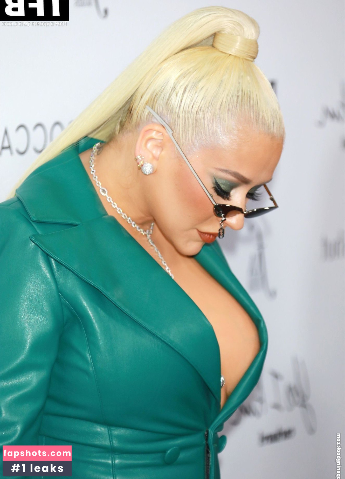 Christina Aguilera Nude Leaks OnlyFans Photos #1365 - LeakJerk