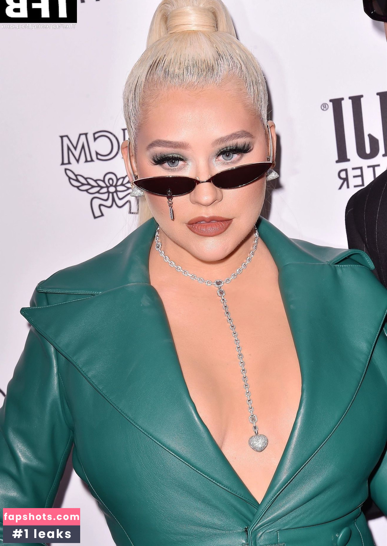 Christina Aguilera Nude Leaks OnlyFans Photos #1366 - LeakJerk