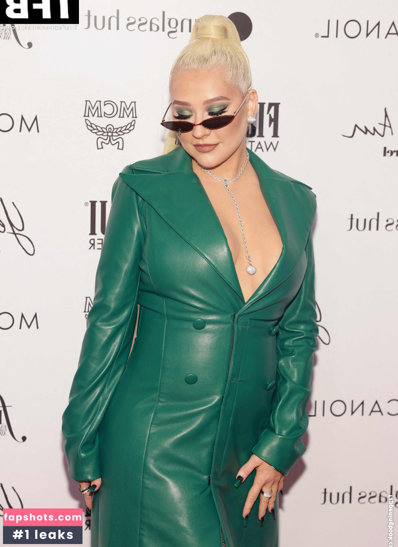 Christina Aguilera Nude Leaks OnlyFans Photos #1371 - LeakJerk