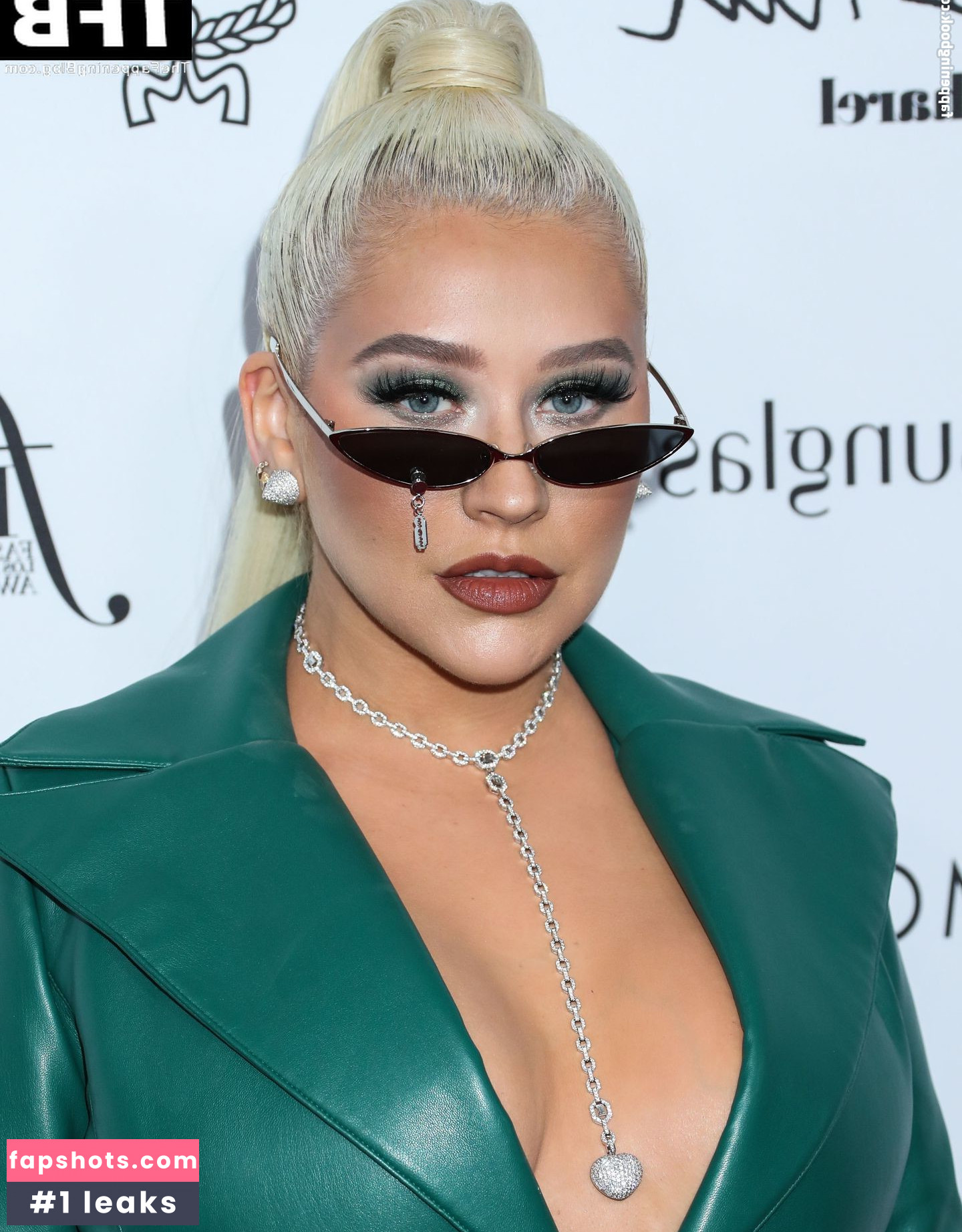 Christina Aguilera Nude Leaks OnlyFans Photos #1402 - LeakJerk
