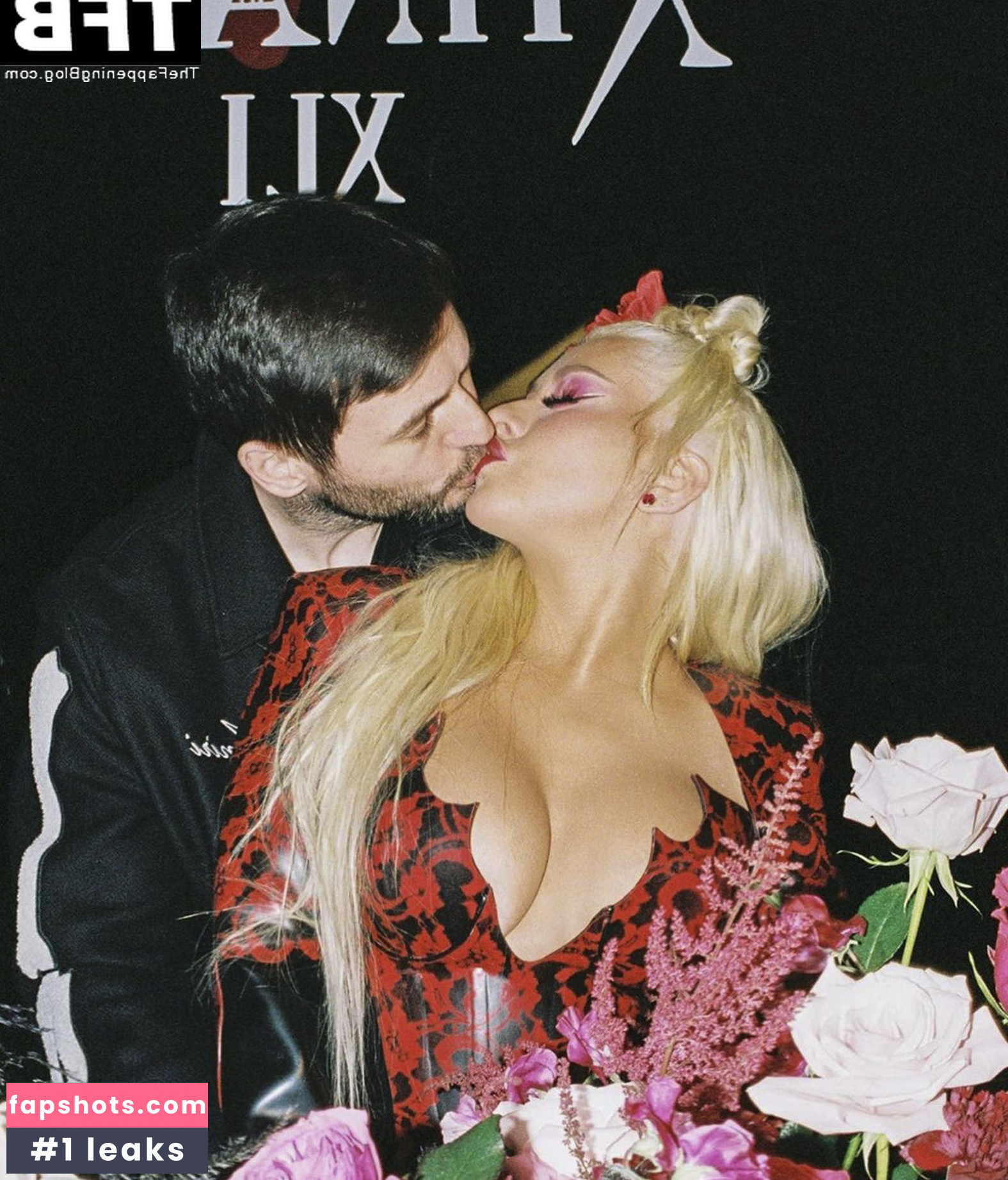 Christina Aguilera Nude Leaks OnlyFans Photos #1573 - LeakJerk