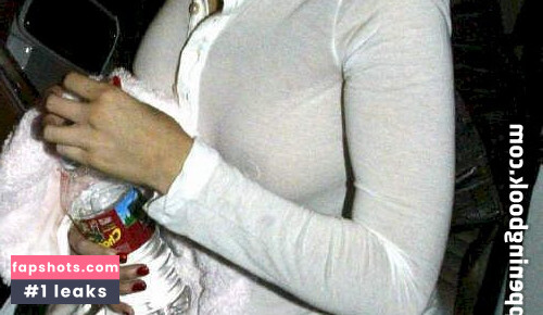 Christina Aguilera gallery photo #161