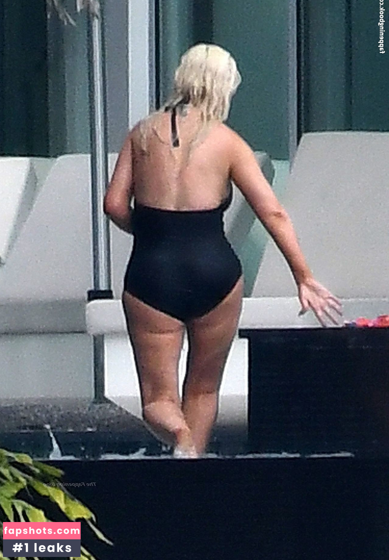 Christina Aguilera Nude Leaks OnlyFans Photos #1716 - LeakJerk