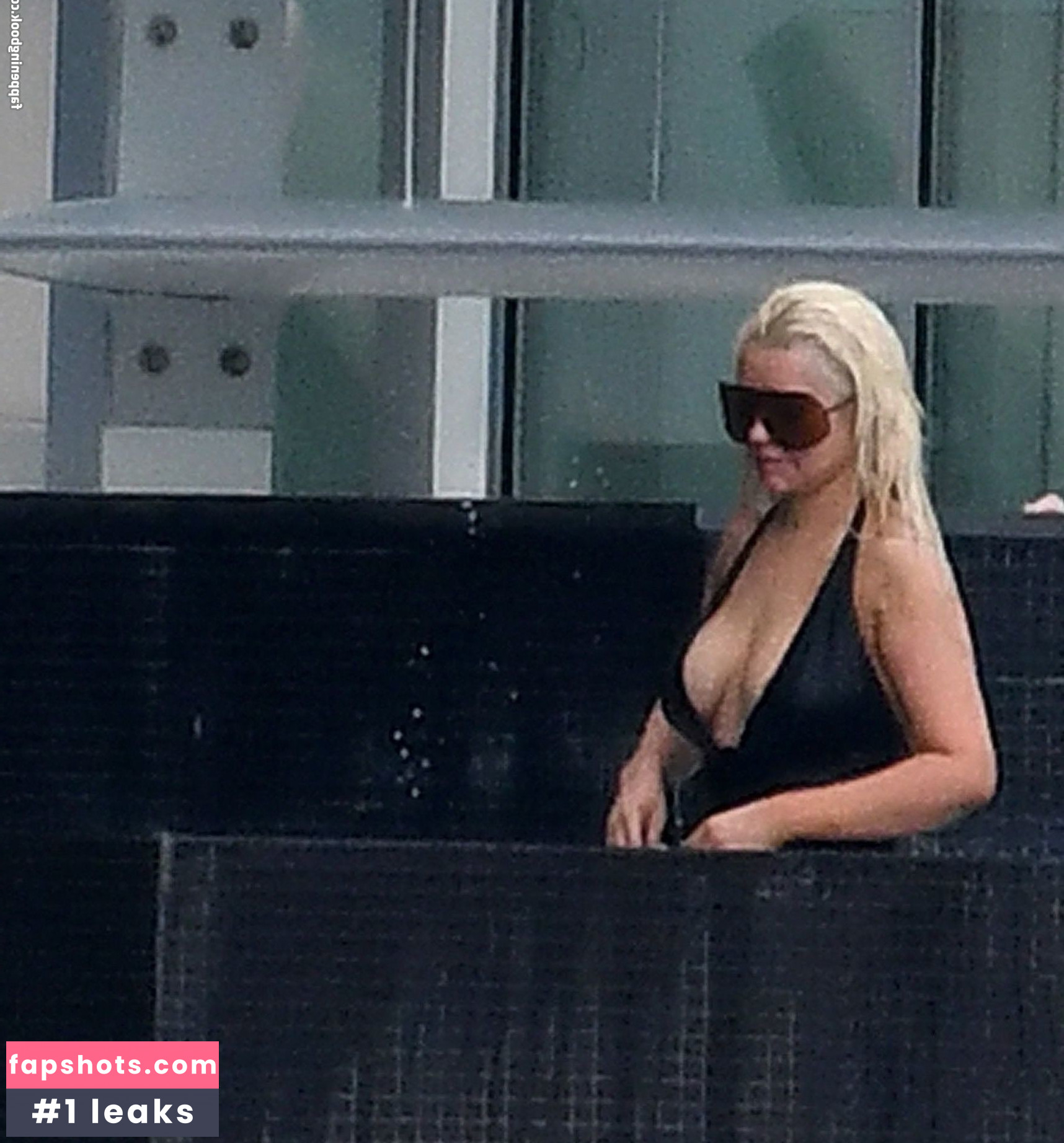 Christina Aguilera Nude Leaks OnlyFans Photos #1752 - LeakJerk