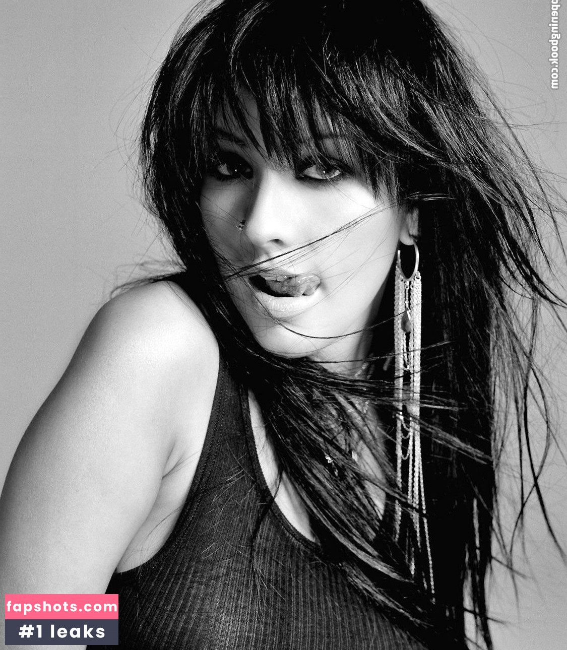 Christina Aguilera Nude Leaks OnlyFans Photos #1801 - LeakJerk