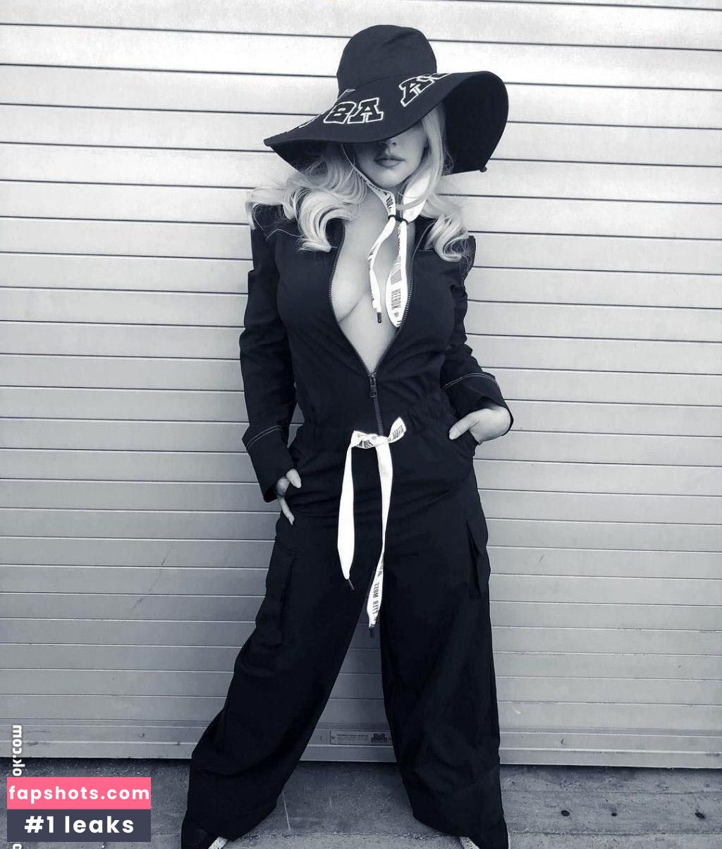Christina Aguilera Nude Leaks OnlyFans Photos #1825 - LeakJerk