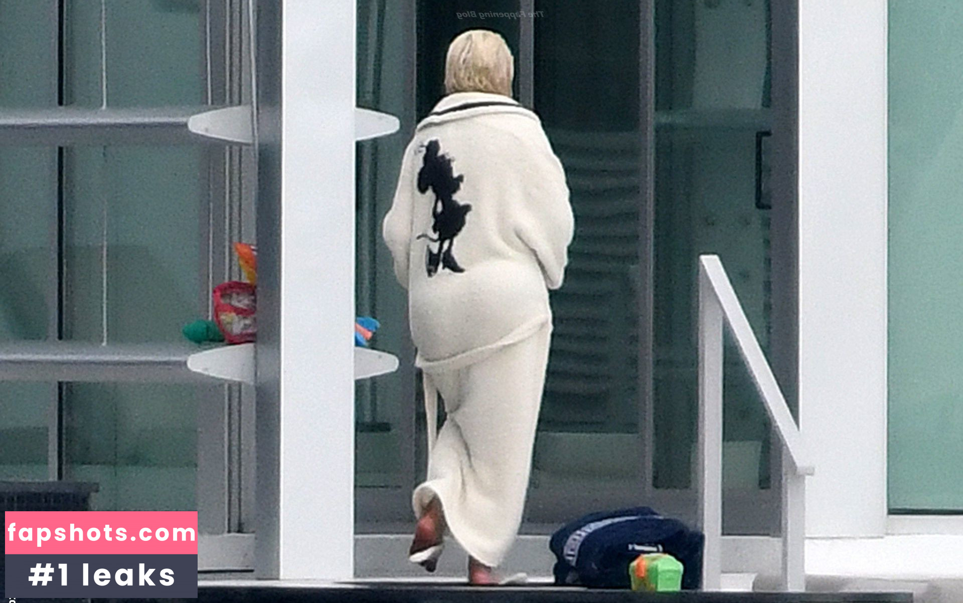 Christina Aguilera Nude Leaks OnlyFans Photos #1937 - LeakJerk