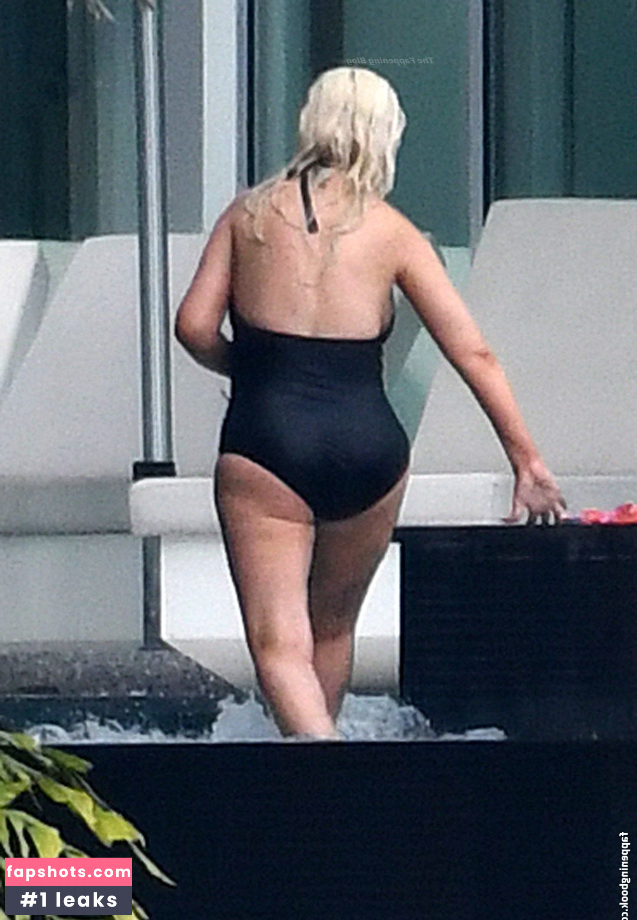 Christina Aguilera Nude Leaks OnlyFans Photos #1950 - LeakJerk