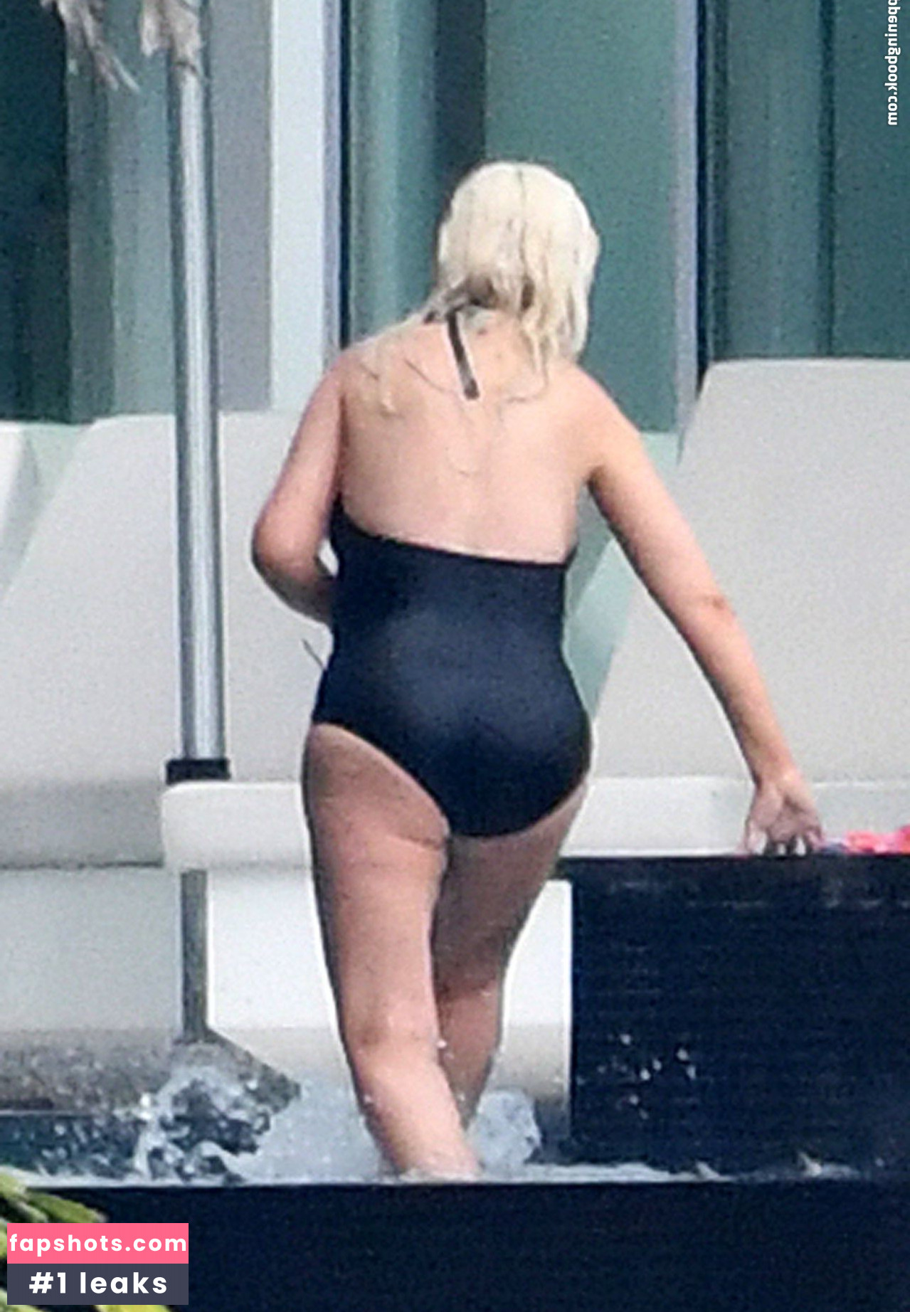 Christina Aguilera Nude Leaks OnlyFans Photos #1951 - LeakJerk