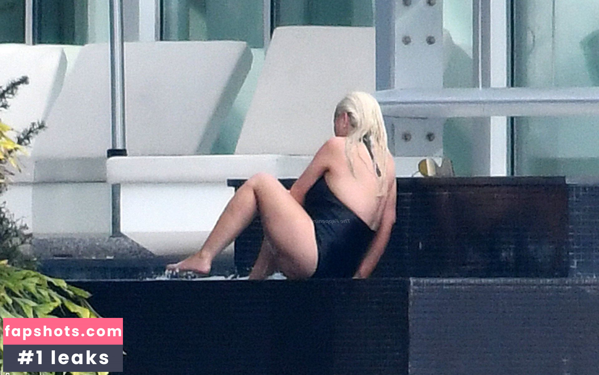 Christina Aguilera Nude Leaks OnlyFans Photos #1952 - LeakJerk