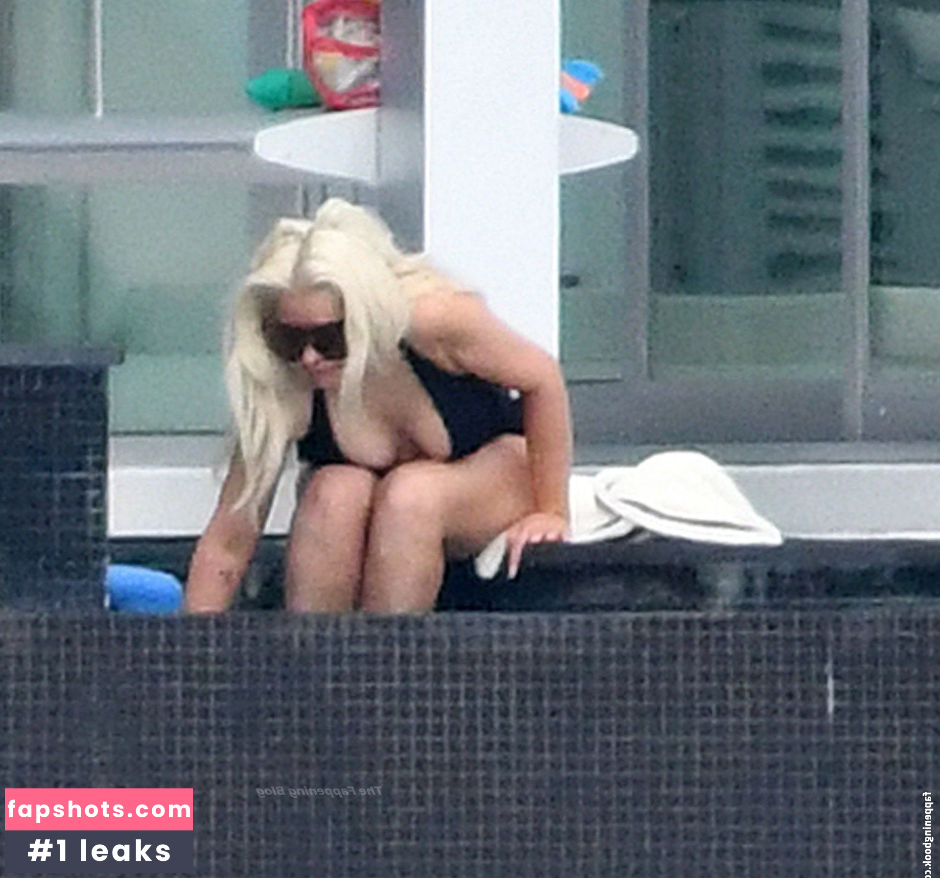 Christina Aguilera Nude Leaks OnlyFans Photos #1979 - LeakJerk