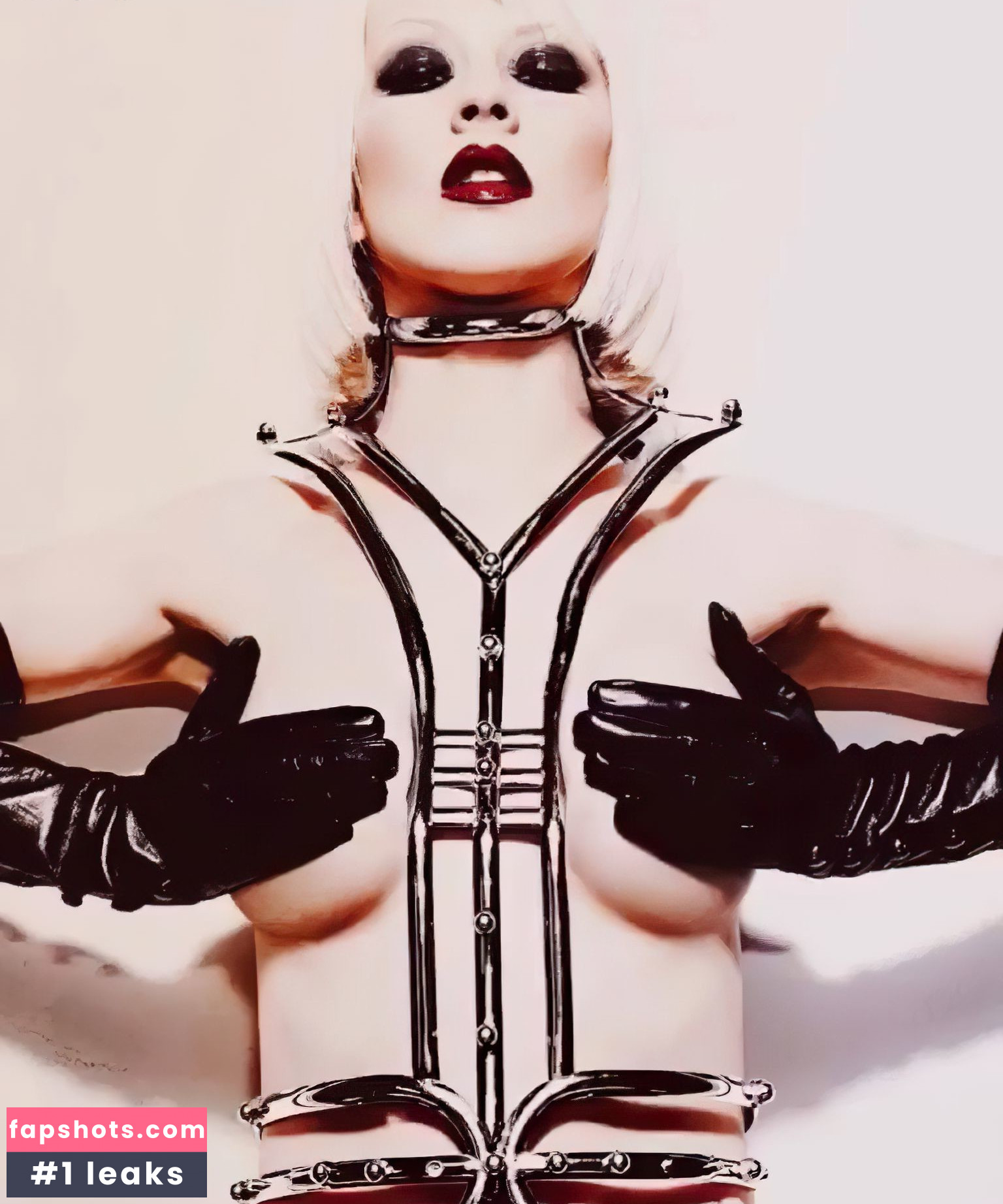 Christina Aguilera Nude Leaks OnlyFans Photos #1995 - LeakJerk