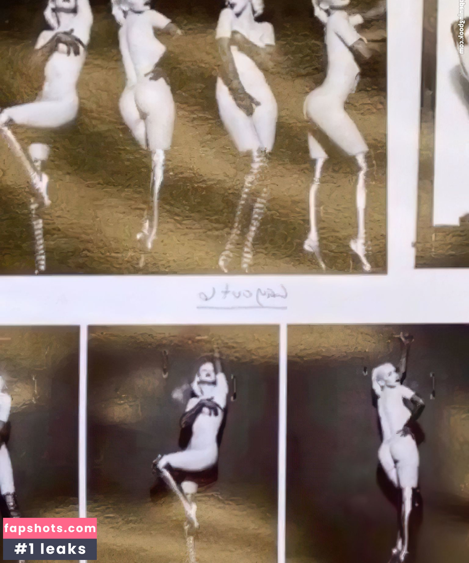 Christina Aguilera Nude Leaks OnlyFans Photos #1998 - LeakJerk