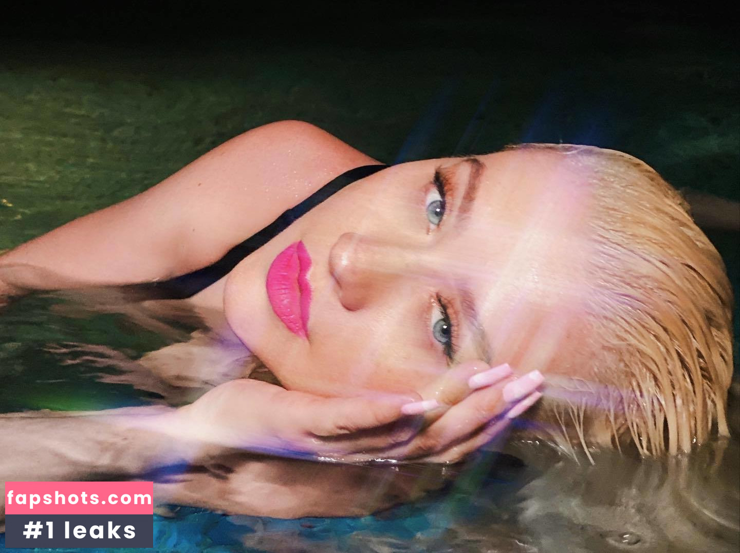 Christina Aguilera Nude Leaks OnlyFans Photos #2019 - LeakJerk