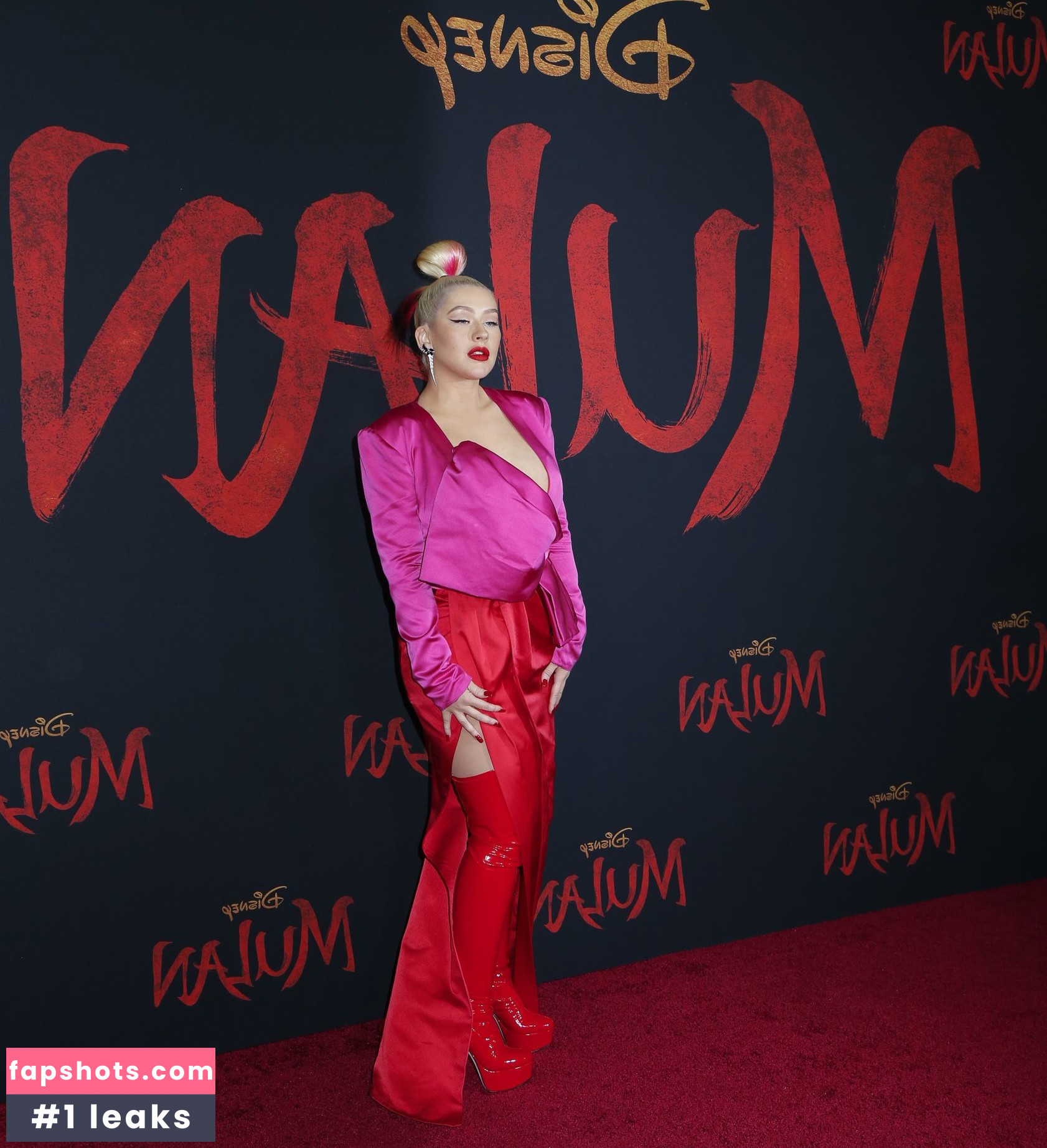 Christina Aguilera Nude Leaks OnlyFans Photos #2030 - LeakJerk