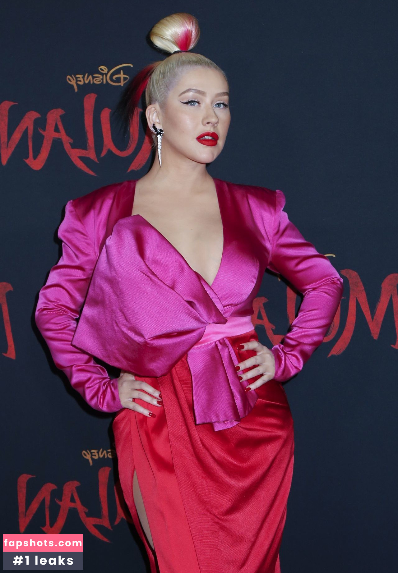 Christina Aguilera Nude Leaks OnlyFans Photos #2039 - LeakJerk