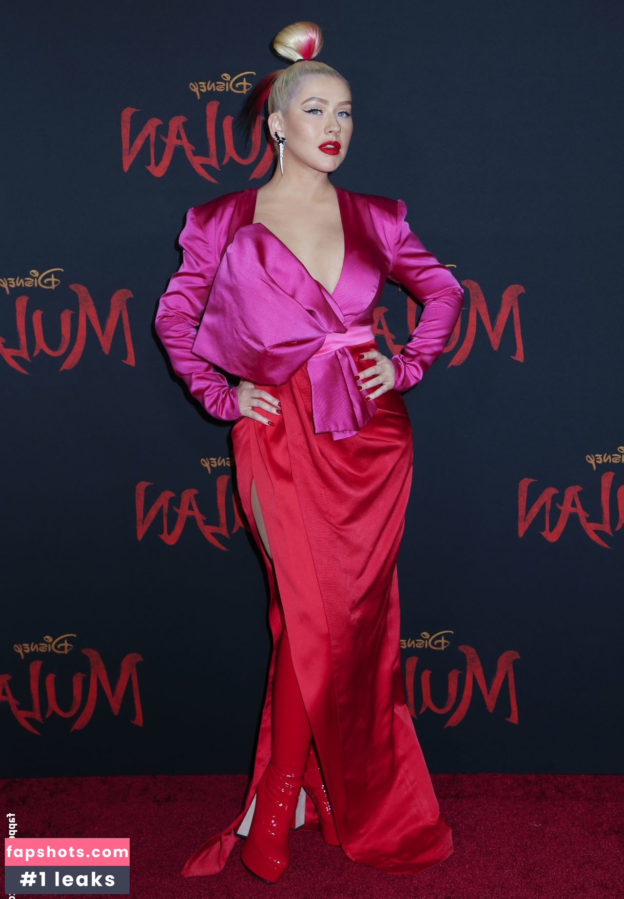 Christina Aguilera Nude Leaks OnlyFans Photos #2040 - LeakJerk