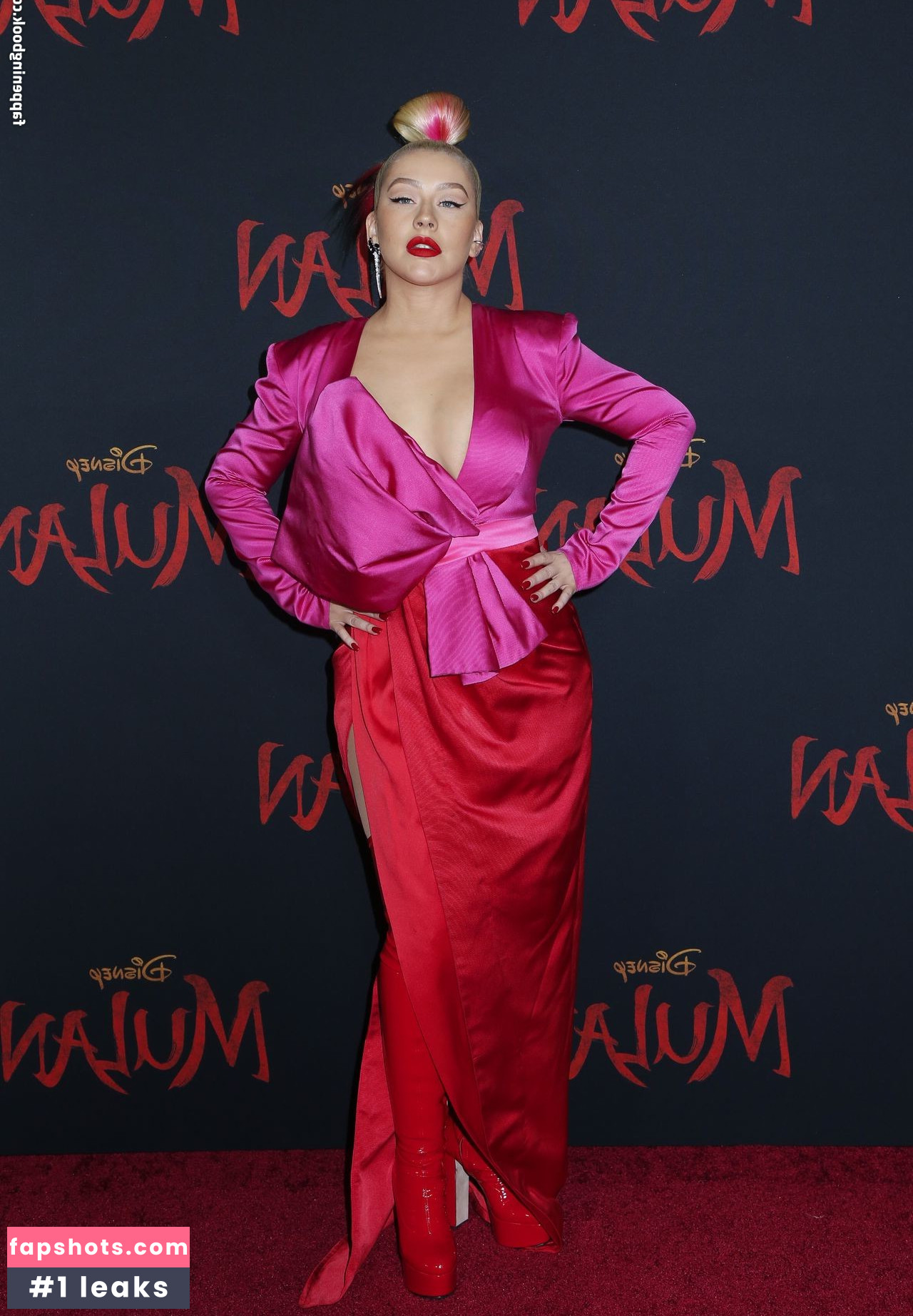 Christina Aguilera Nude Leaks OnlyFans Photos #2045 - LeakJerk