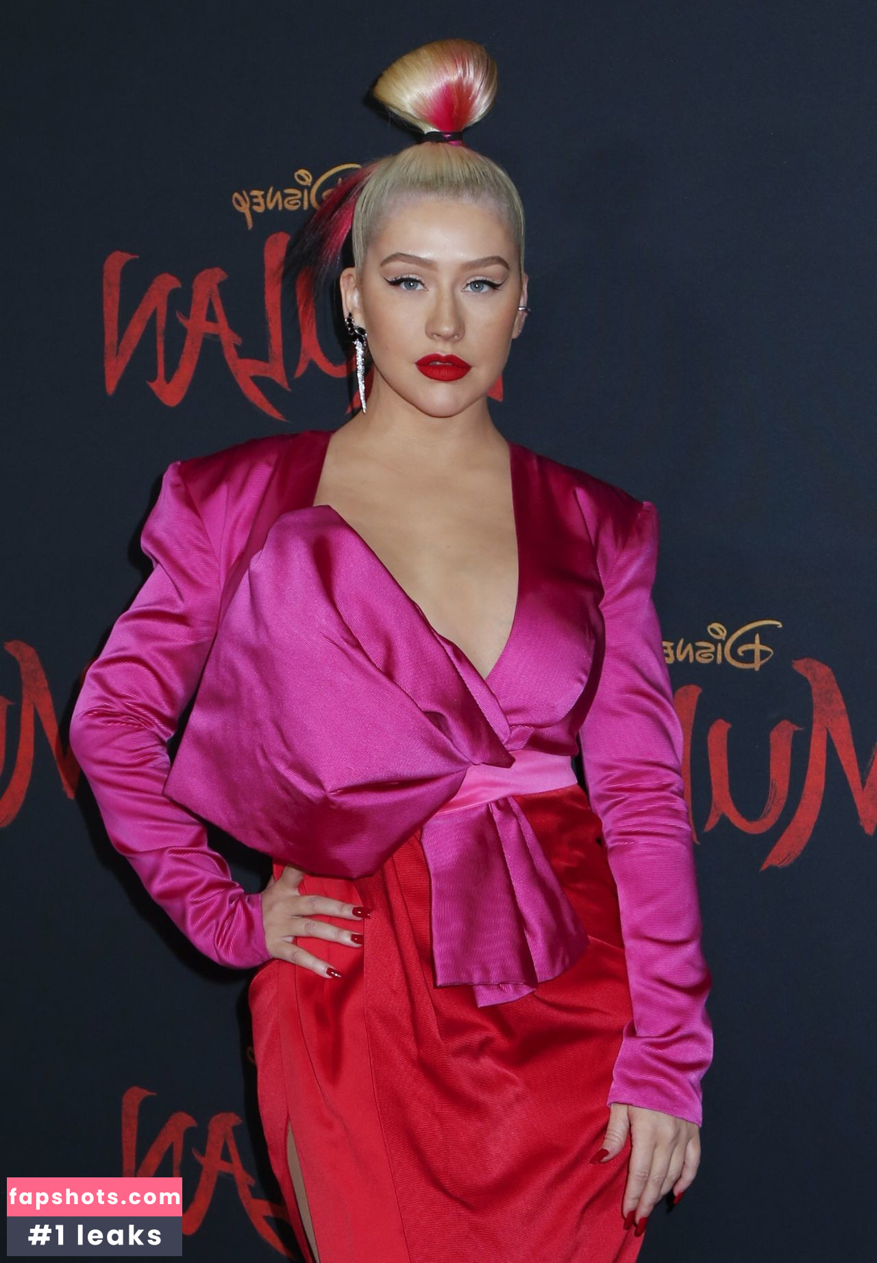 Christina Aguilera Nude Leaks OnlyFans Photos #2050 - LeakJerk