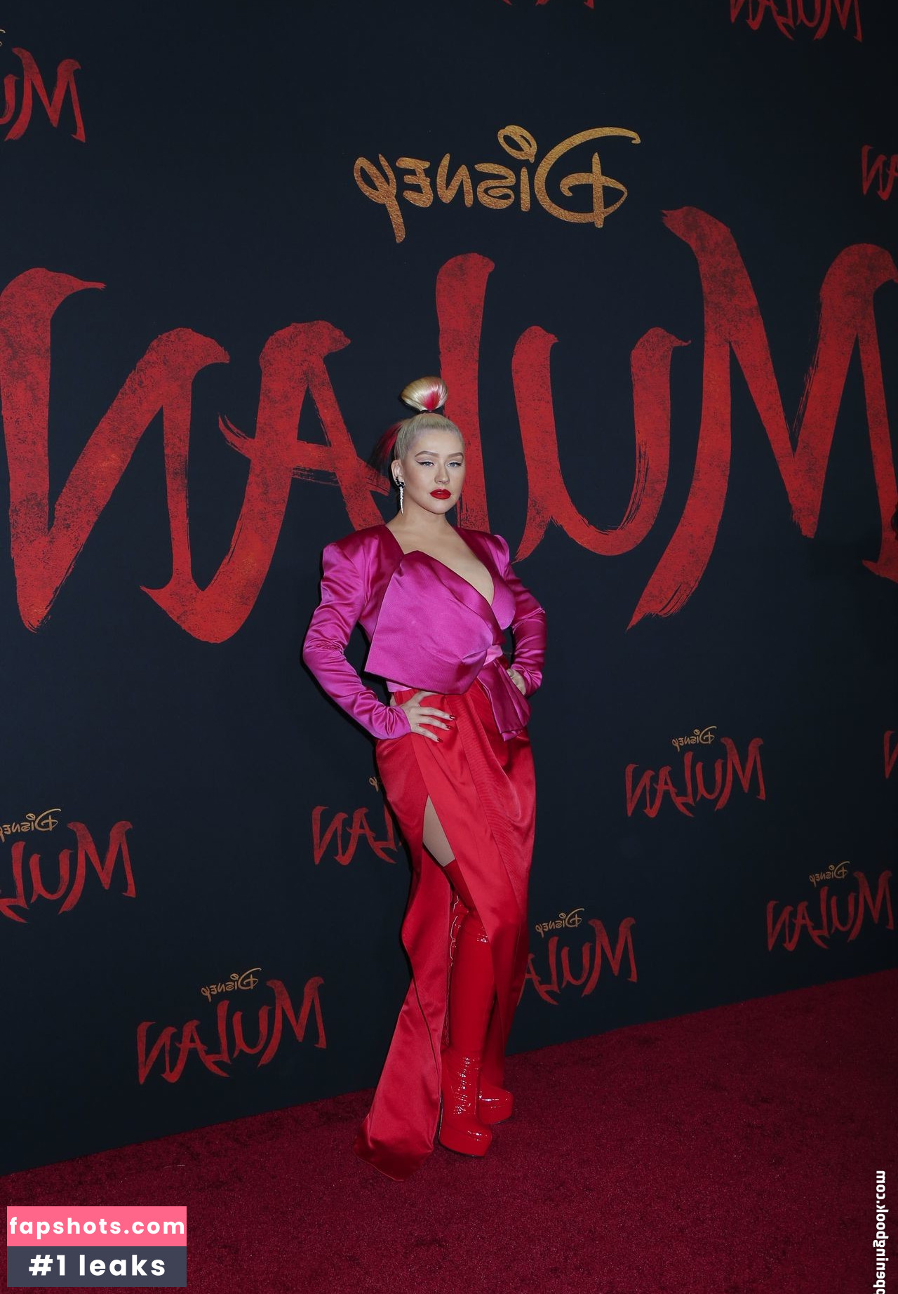 Christina Aguilera Nude Leaks OnlyFans Photos #2060 - LeakJerk