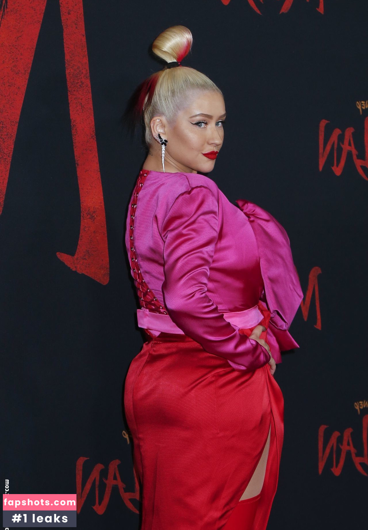 Christina Aguilera Nude Leaks OnlyFans Photos #2064 - LeakJerk