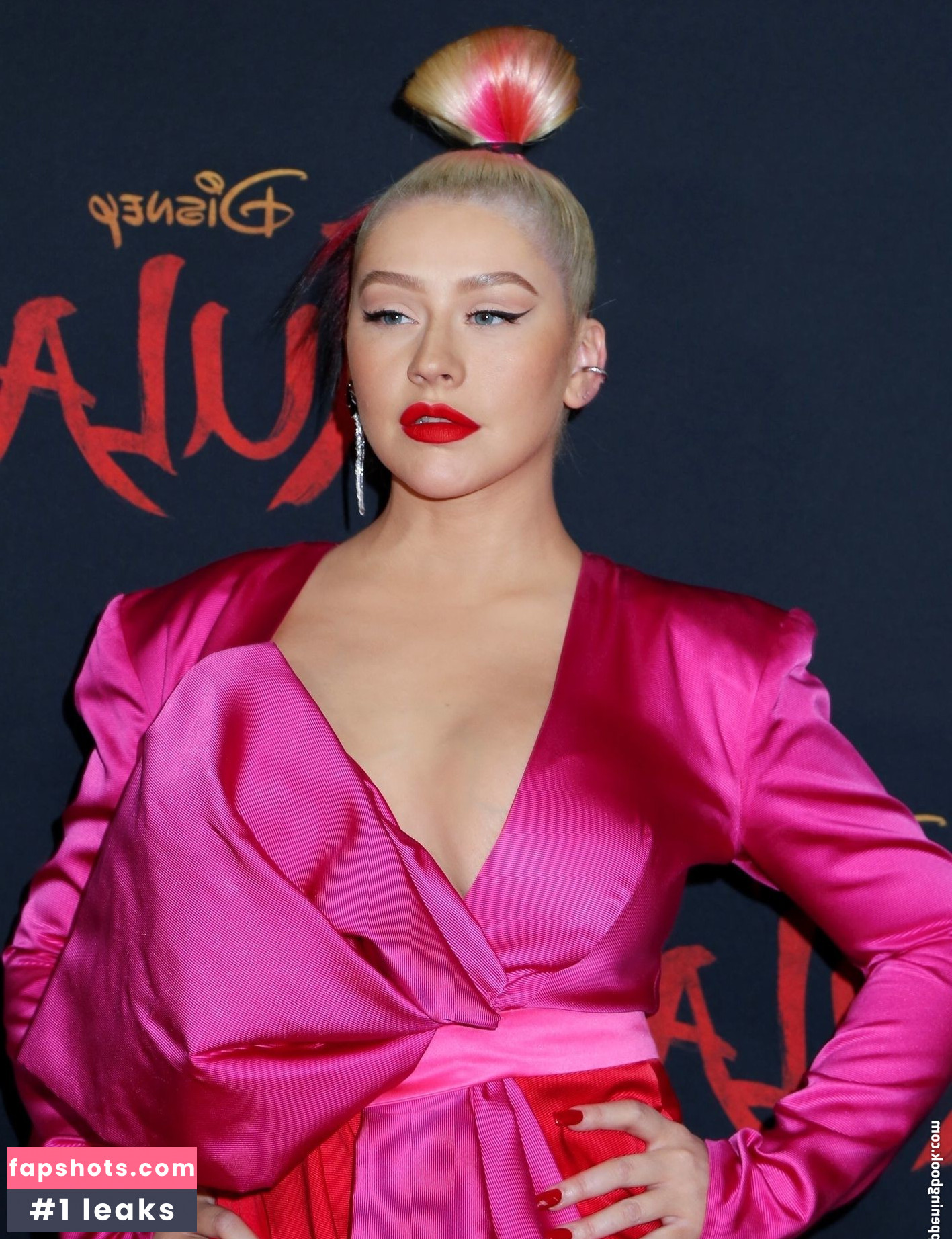 Christina Aguilera Nude Leaks OnlyFans Photos #2077 - LeakJerk