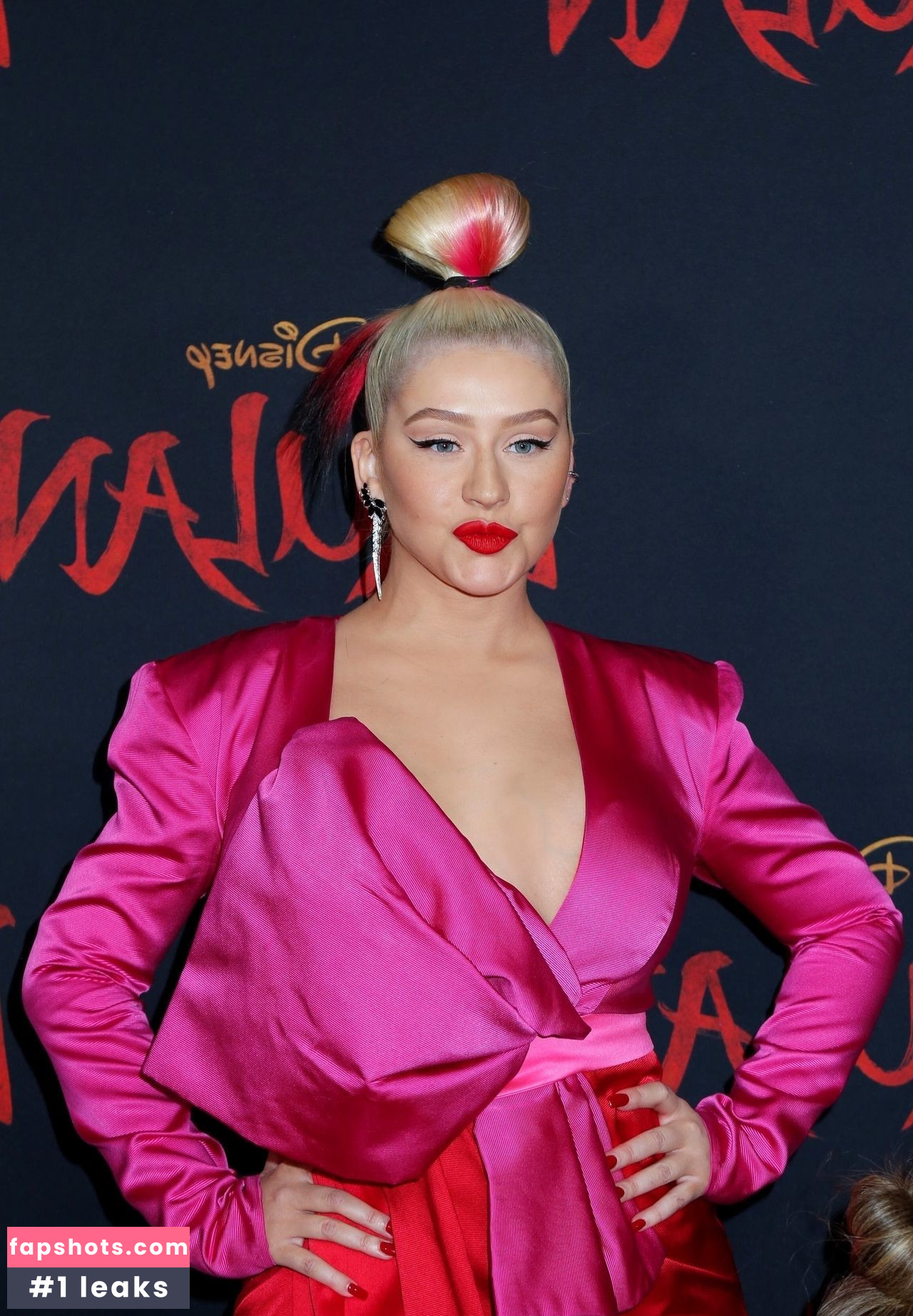 Christina Aguilera Nude Leaks OnlyFans Photos #2084 - LeakJerk