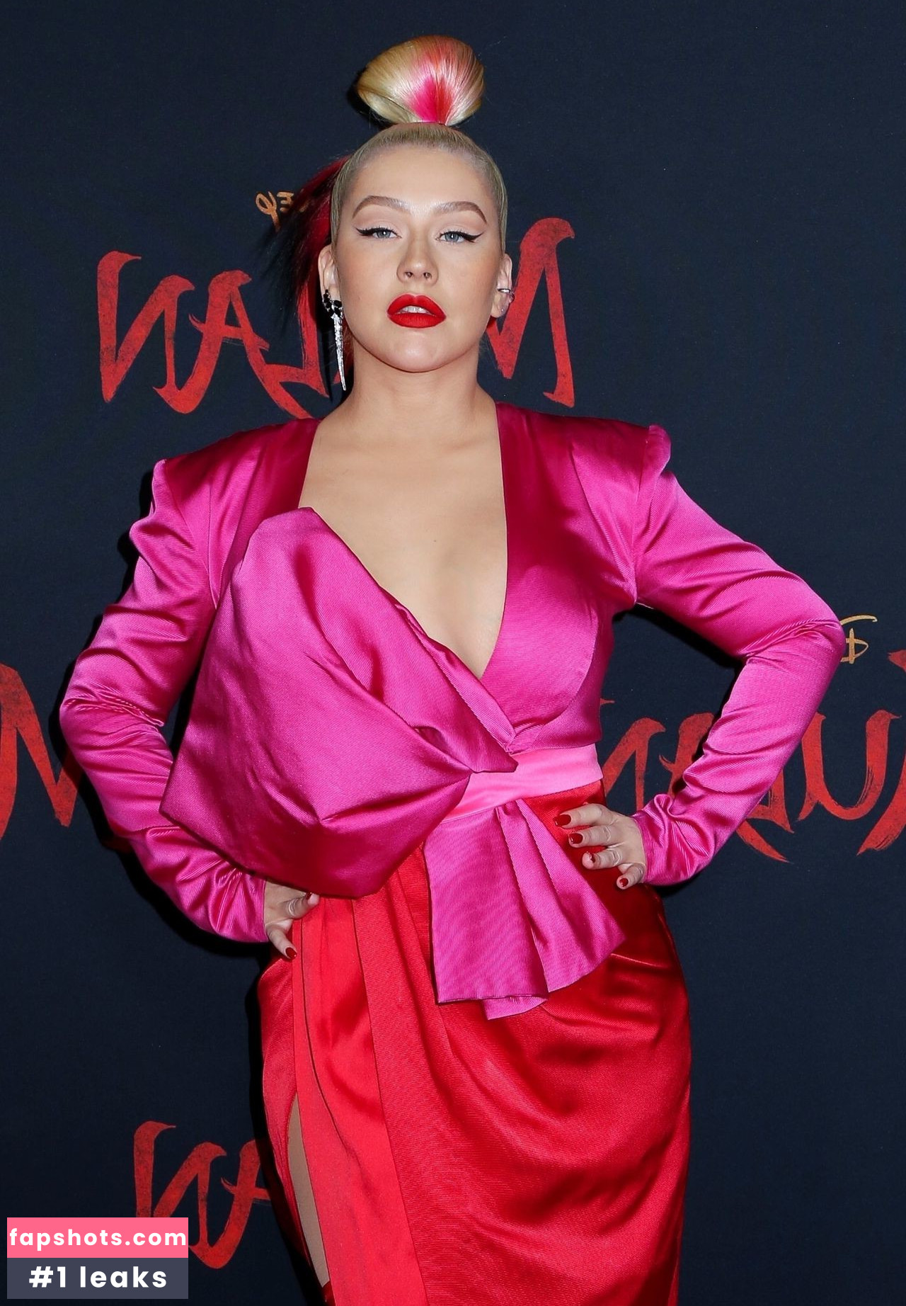 Christina Aguilera Nude Leaks OnlyFans Photos #2086 - LeakJerk