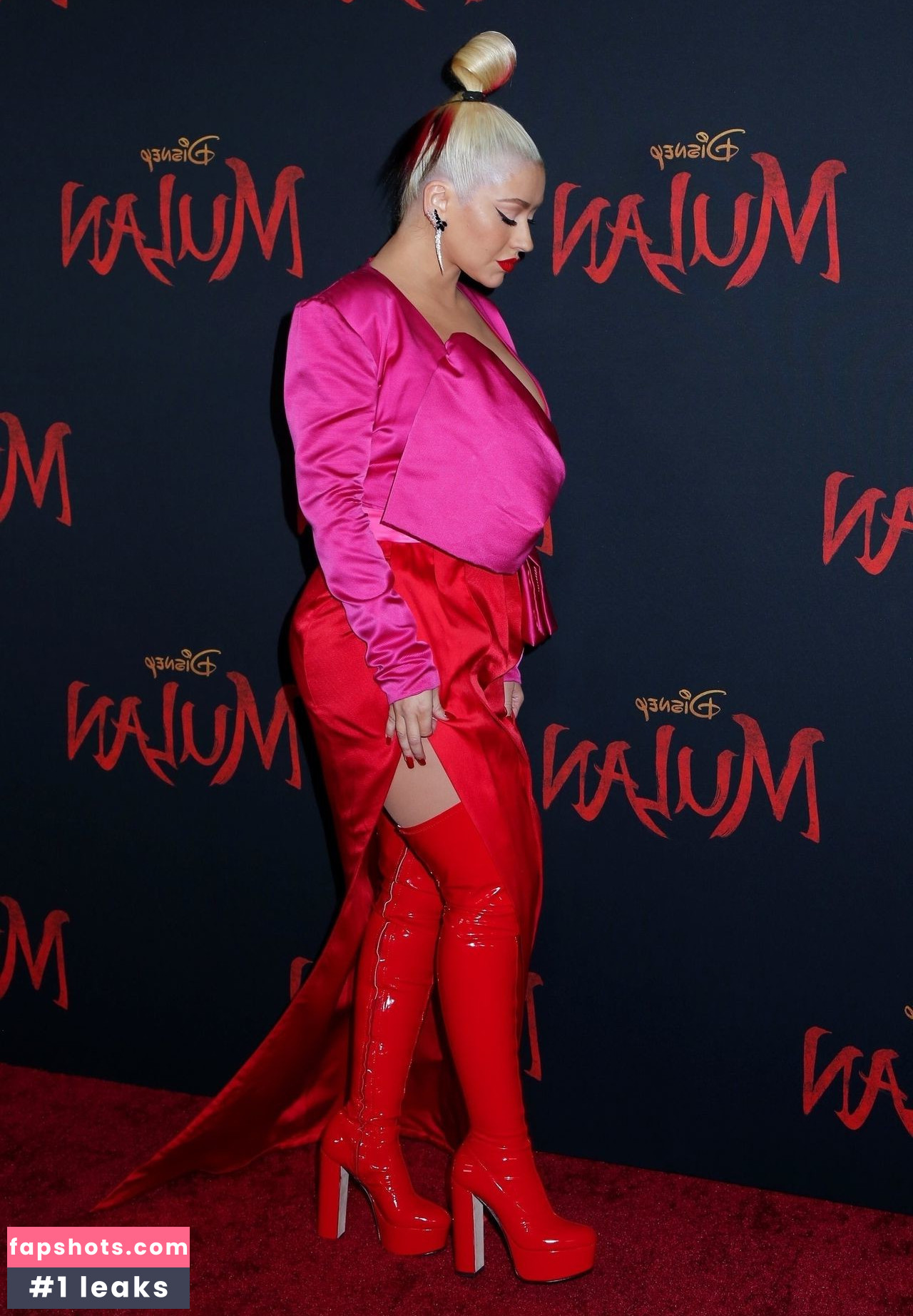 Christina Aguilera Nude Leaks OnlyFans Photos #2089 - LeakJerk