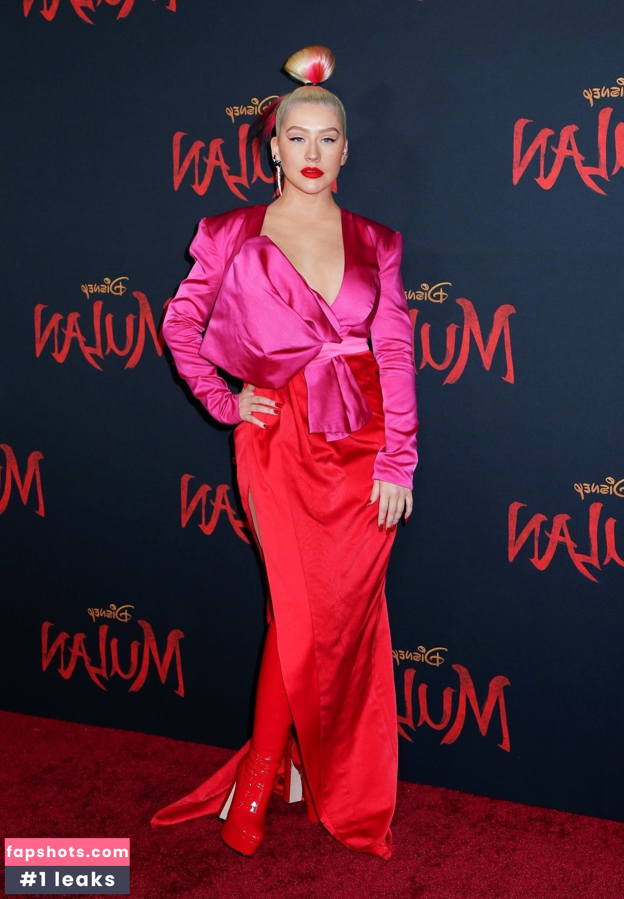 Christina Aguilera Nude Leaks OnlyFans Photos #2092 - LeakJerk