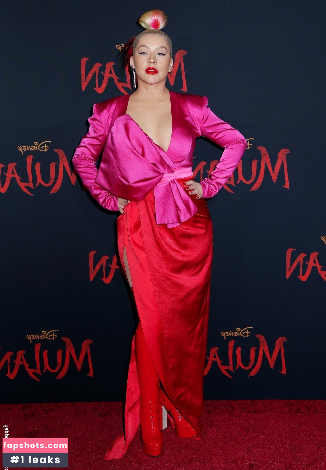 Christina Aguilera Nude Leaks OnlyFans Photos #2098 - LeakJerk