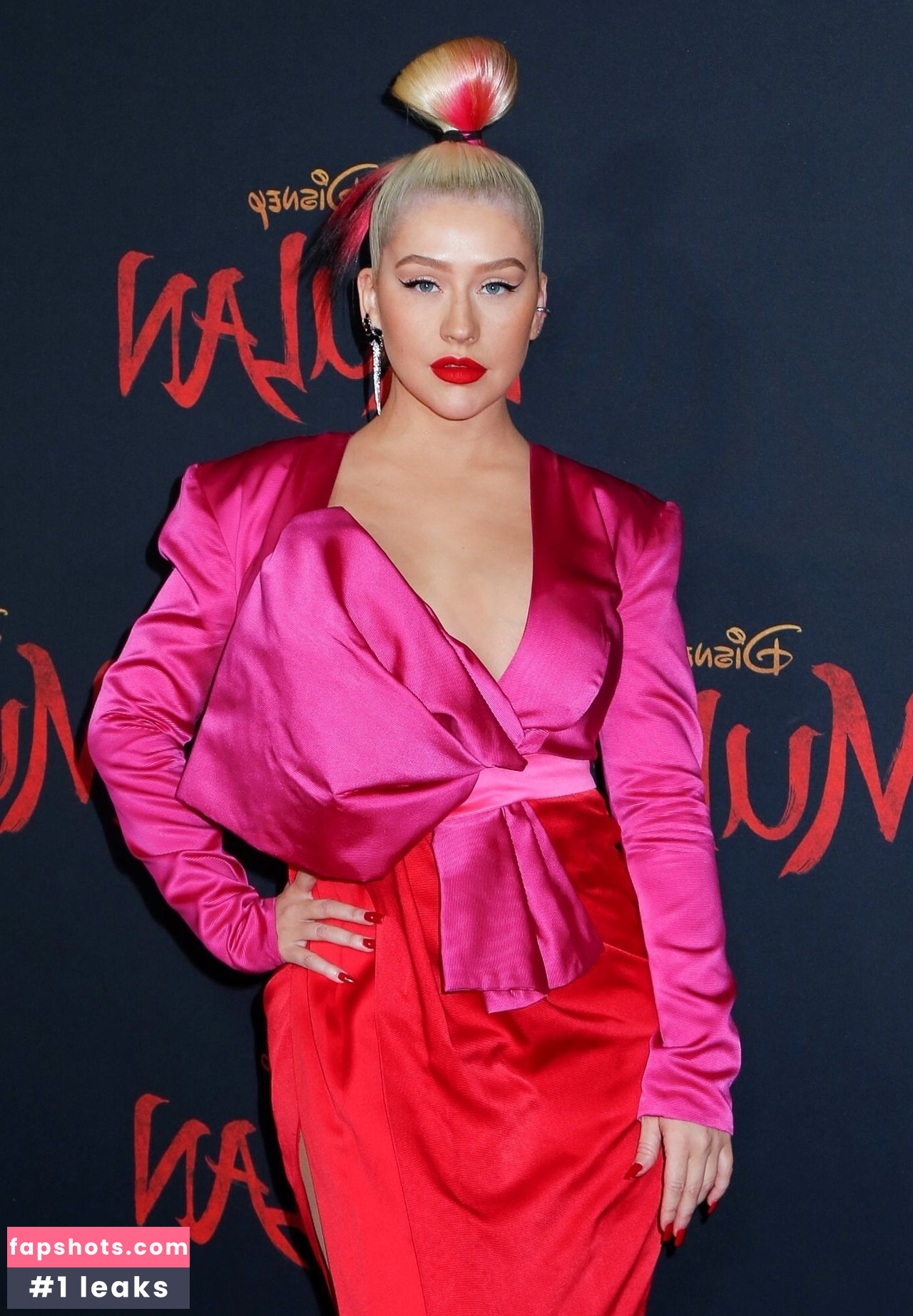 Christina Aguilera Nude Leaks OnlyFans Photos #2099 - LeakJerk