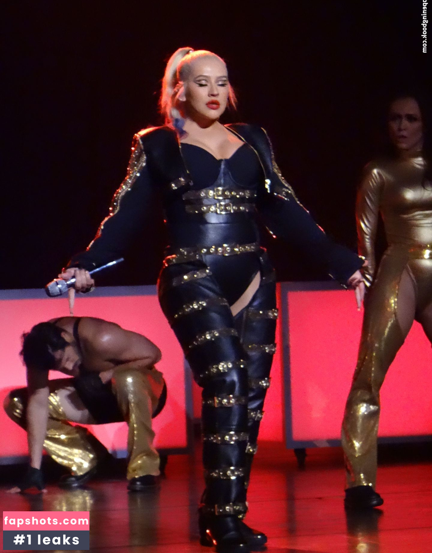 Christina Aguilera Nude Leaks OnlyFans Photos #2135 - LeakJerk