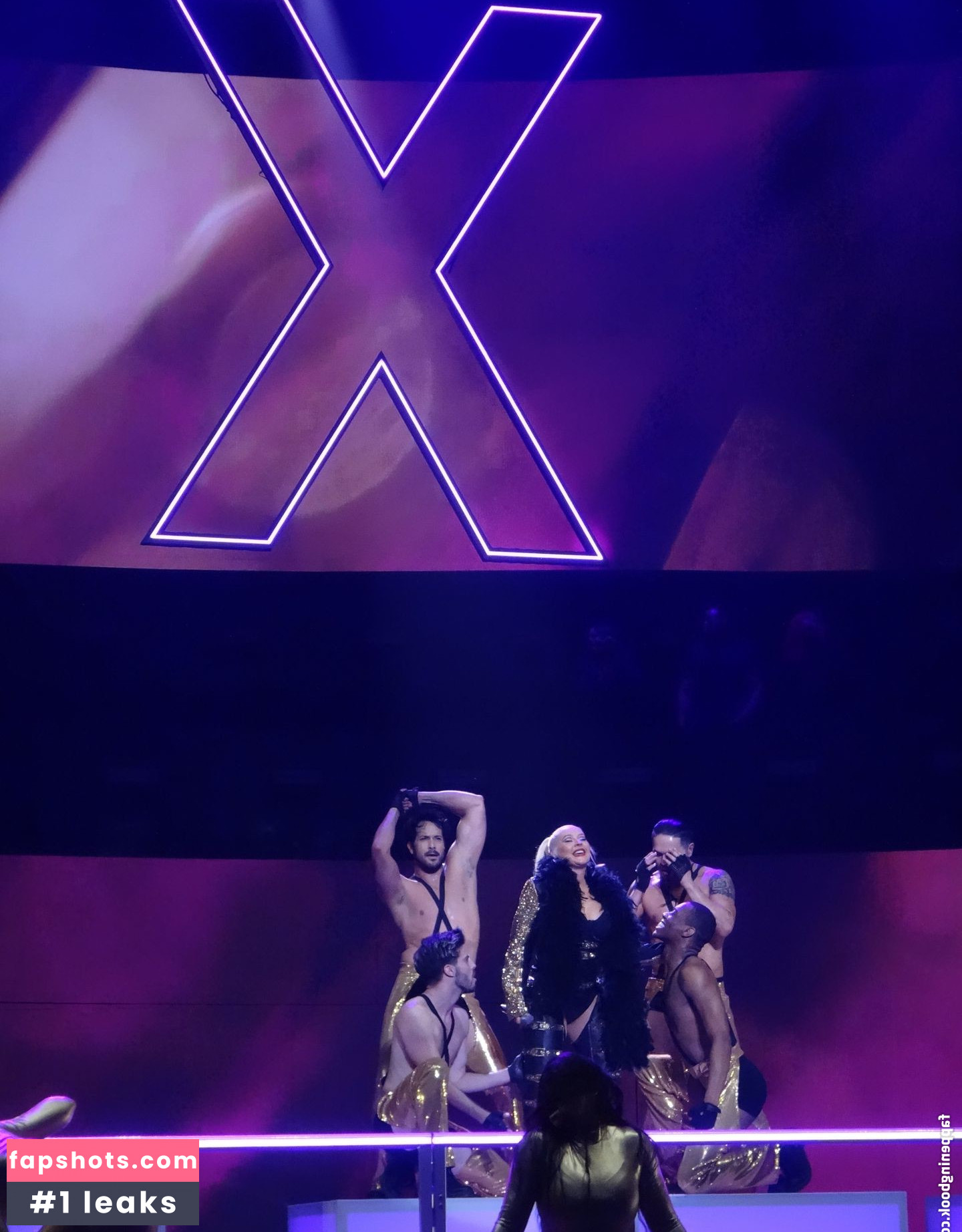 Christina Aguilera Nude Leaks OnlyFans Photos #2147 - LeakJerk