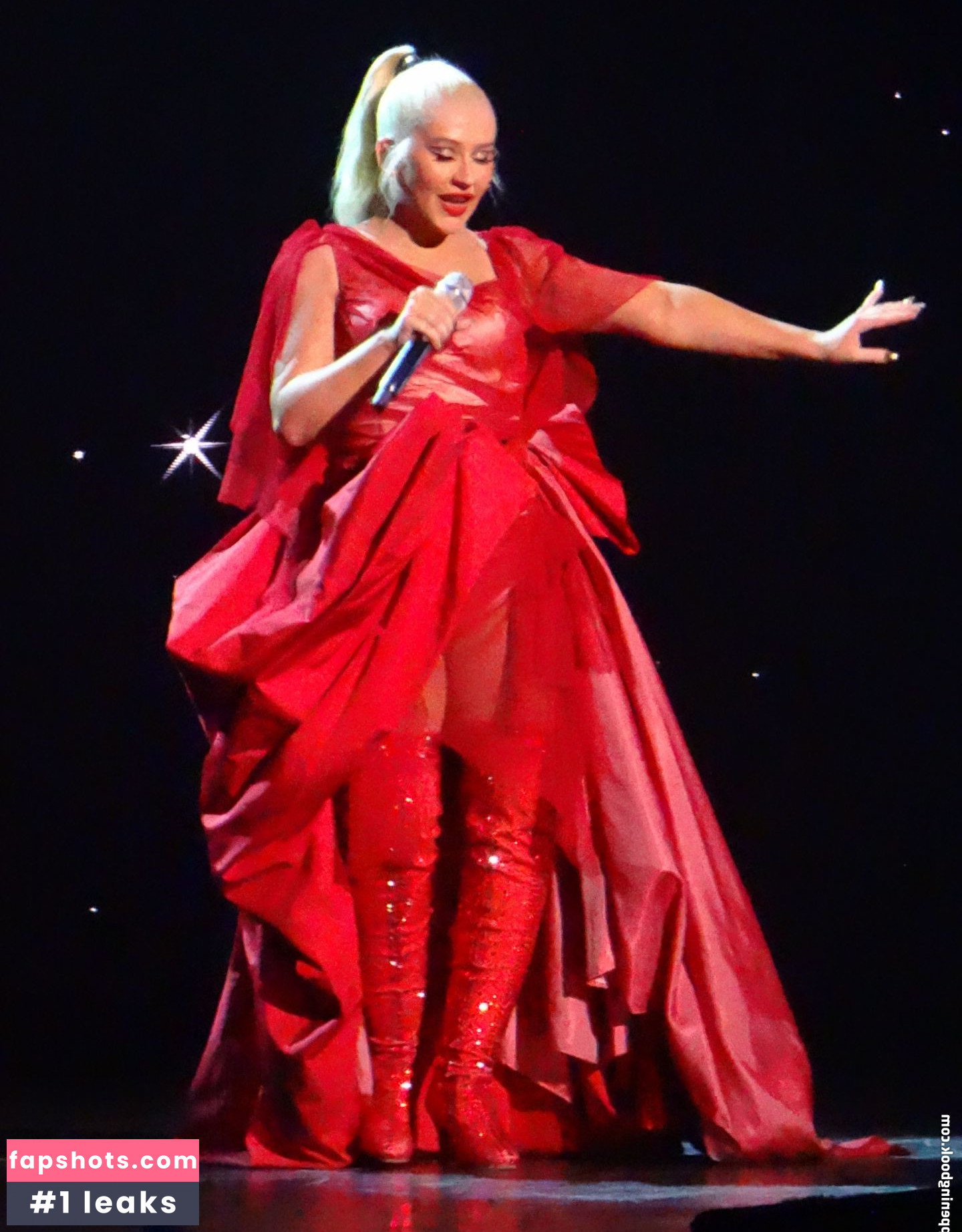 Christina Aguilera Nude Leaks OnlyFans Photos #2179 - LeakJerk