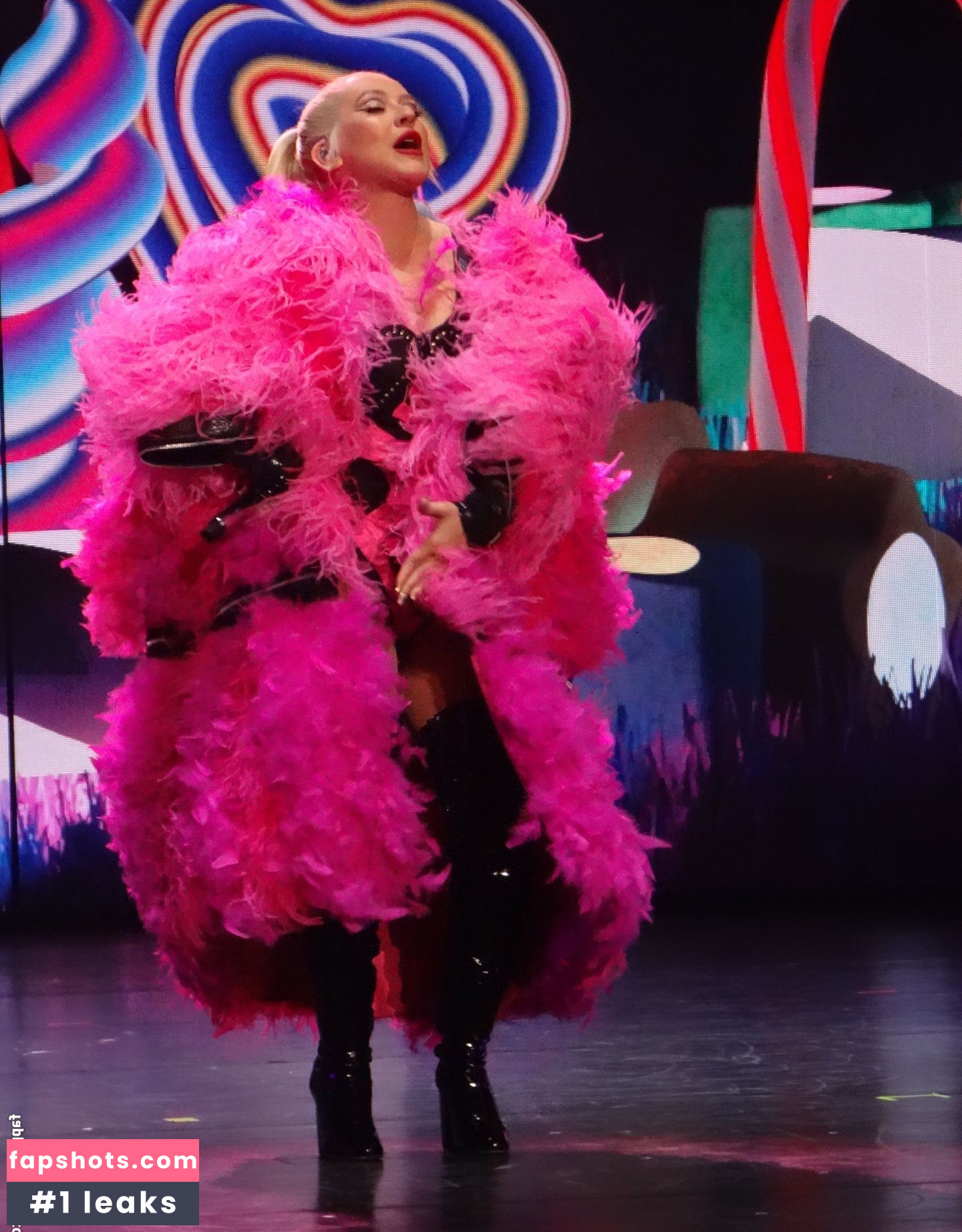 Christina Aguilera Nude Leaks OnlyFans Photos #2182 - LeakJerk