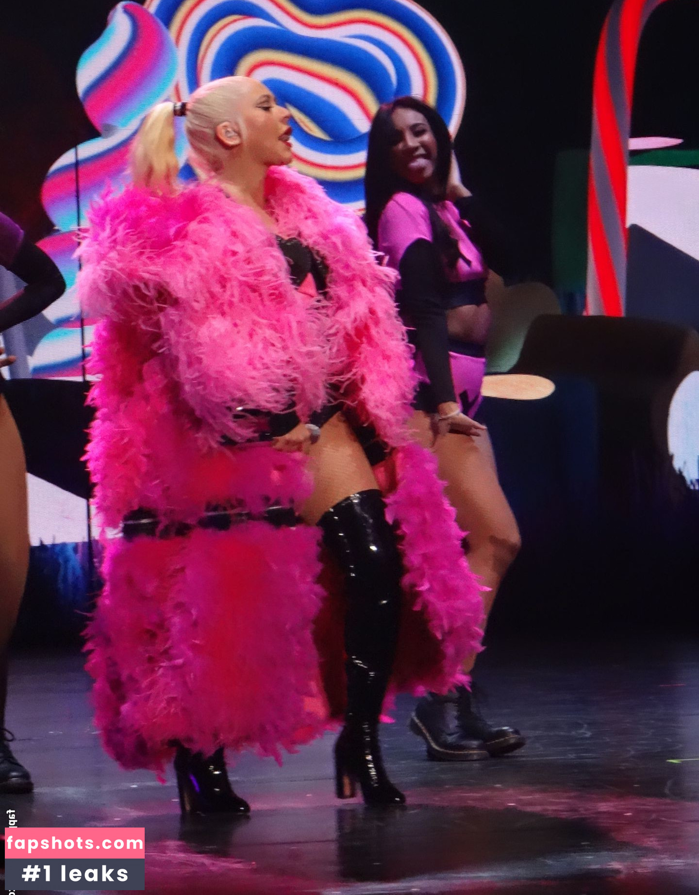 Christina Aguilera Nude Leaks OnlyFans Photos #2184 - LeakJerk