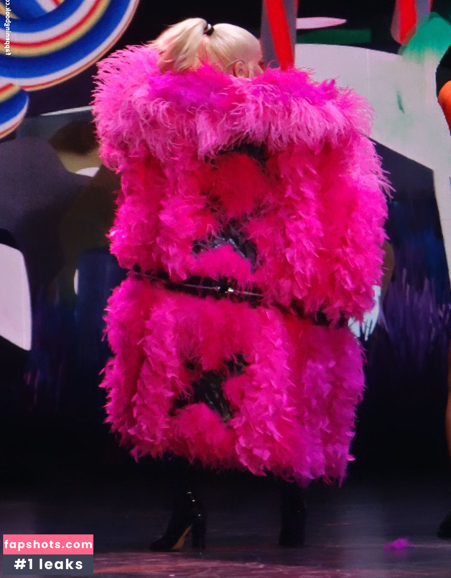 Christina Aguilera Nude Leaks OnlyFans Photos #2186 - LeakJerk