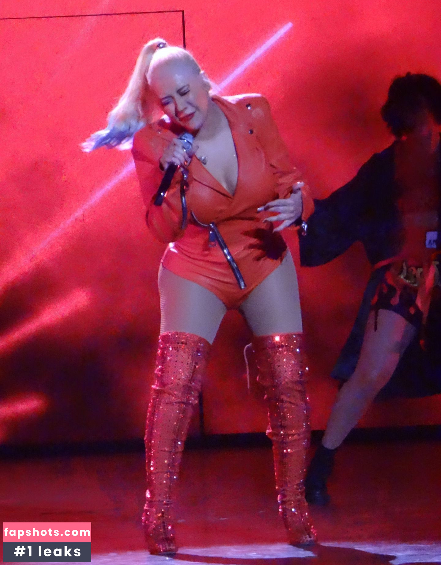 Christina Aguilera Nude Leaks OnlyFans Photos #2212 - LeakJerk