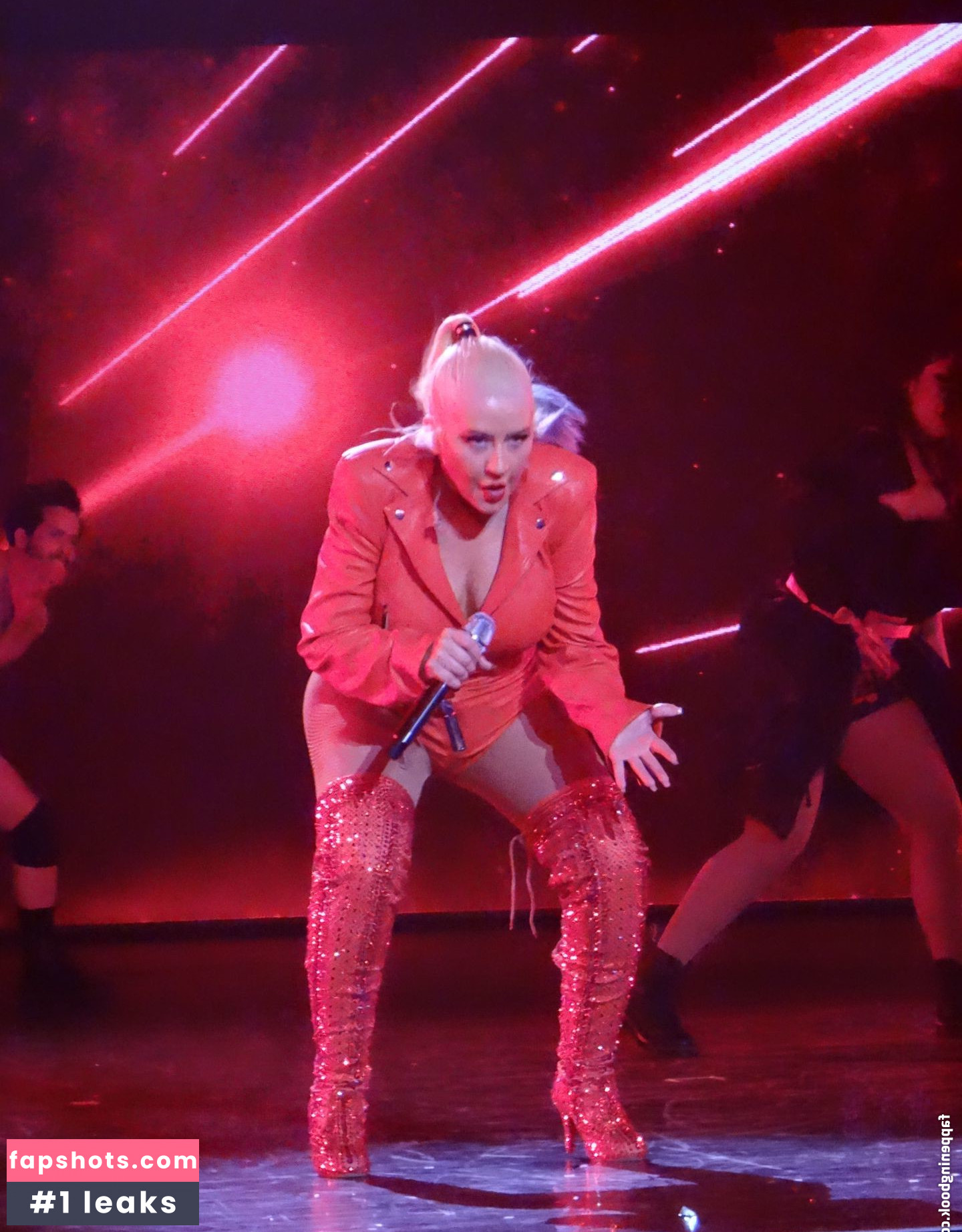 Christina Aguilera Nude Leaks OnlyFans Photos #2213 - LeakJerk